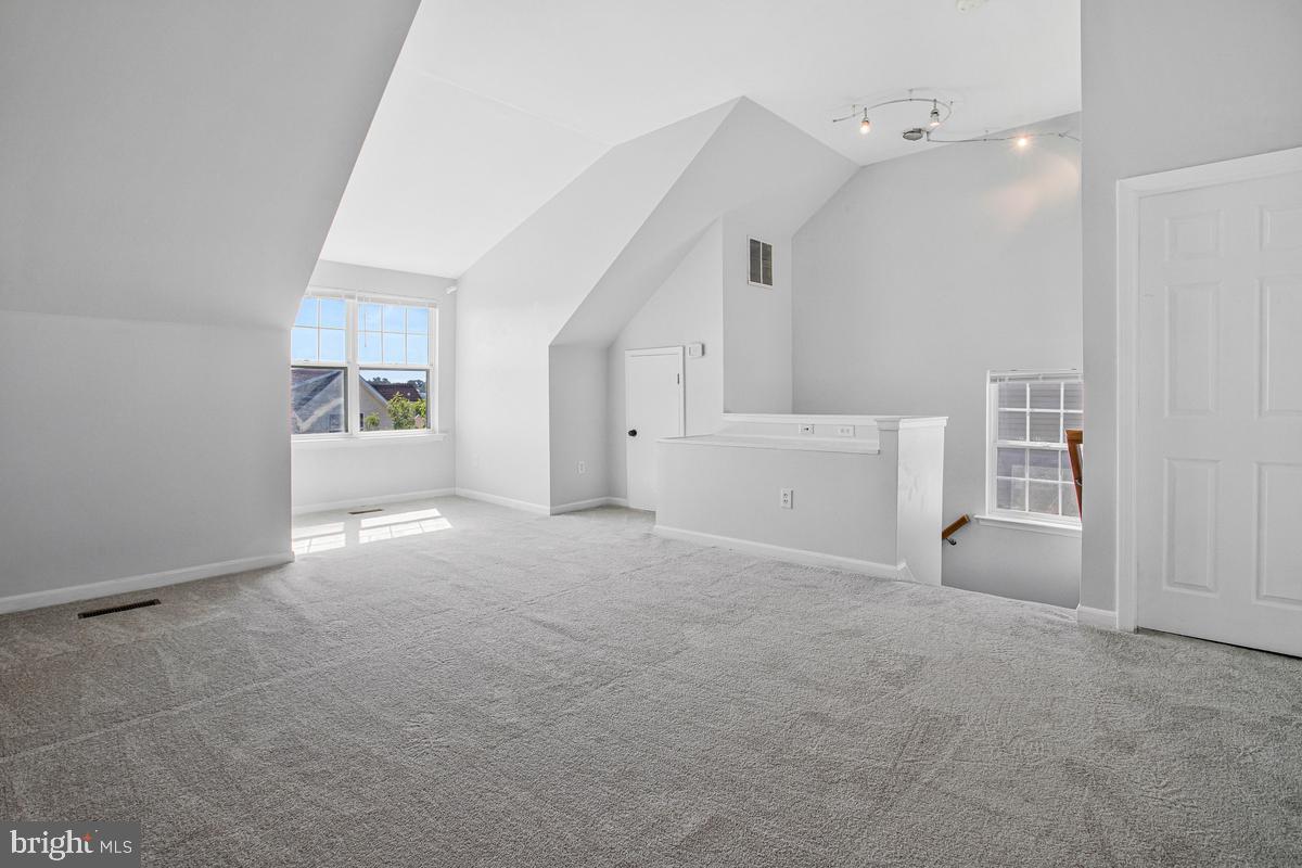FRANKFORD ESTATES - Residential