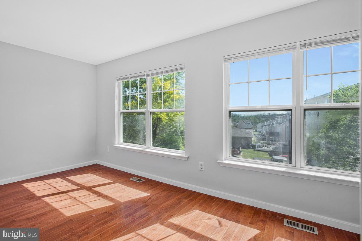 FRANKFORD ESTATES - Residential