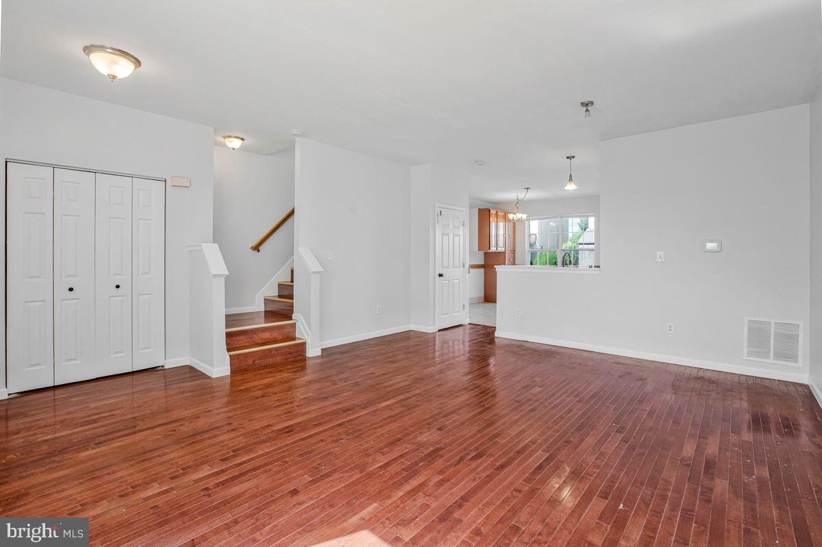 FRANKFORD ESTATES - Residential