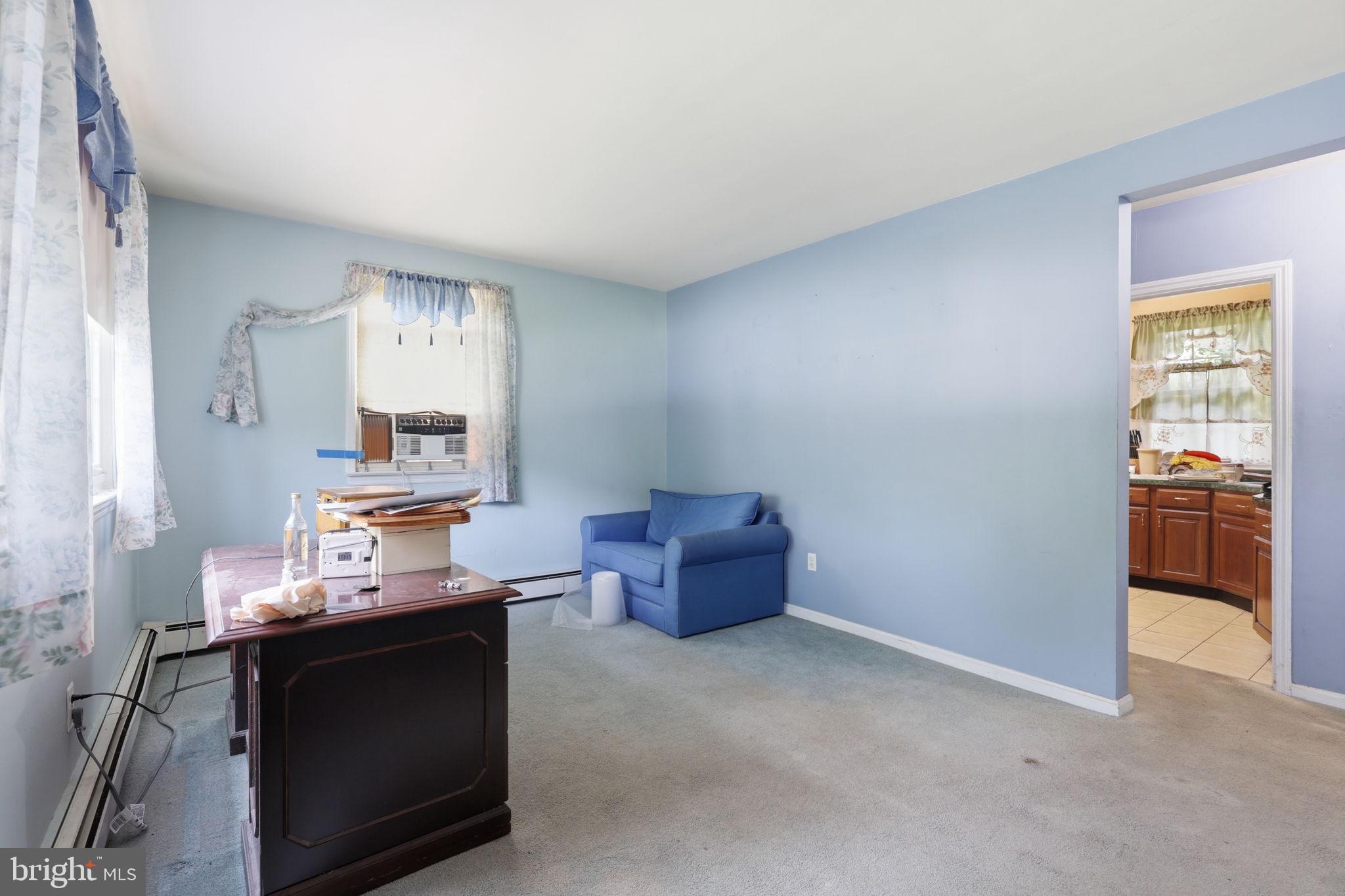 FALLS CHURCH - Residential