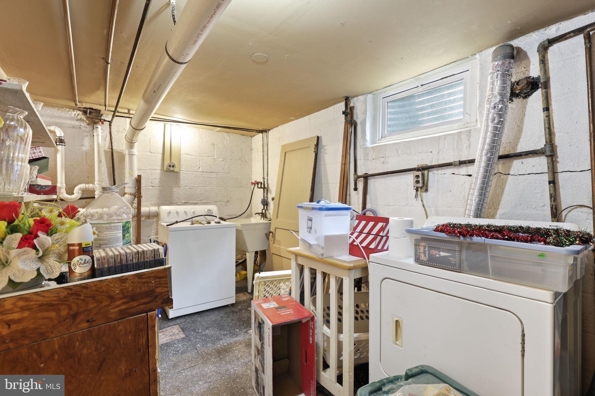FALLS CHURCH - Residential