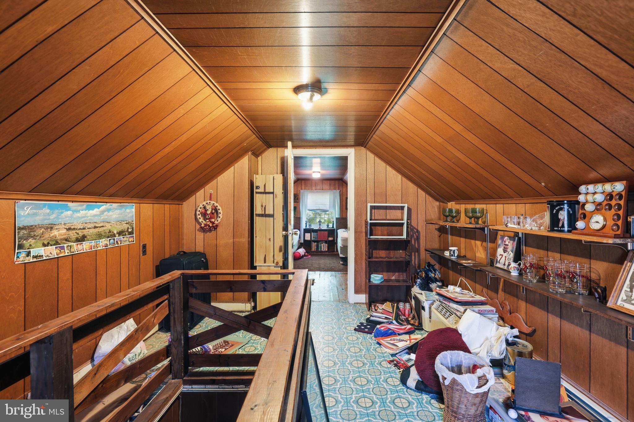 FALLS CHURCH - Residential