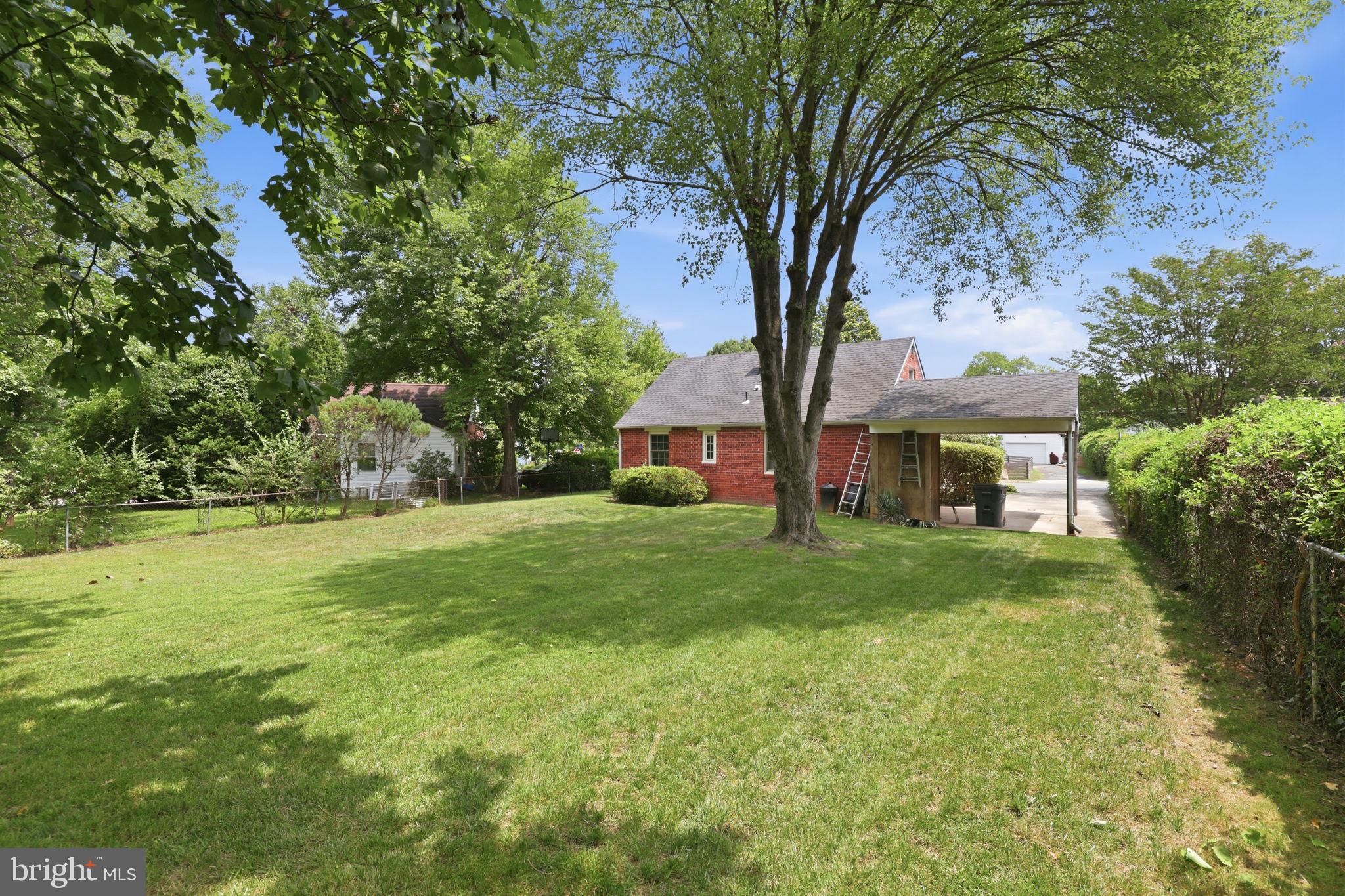FALLS CHURCH - Residential