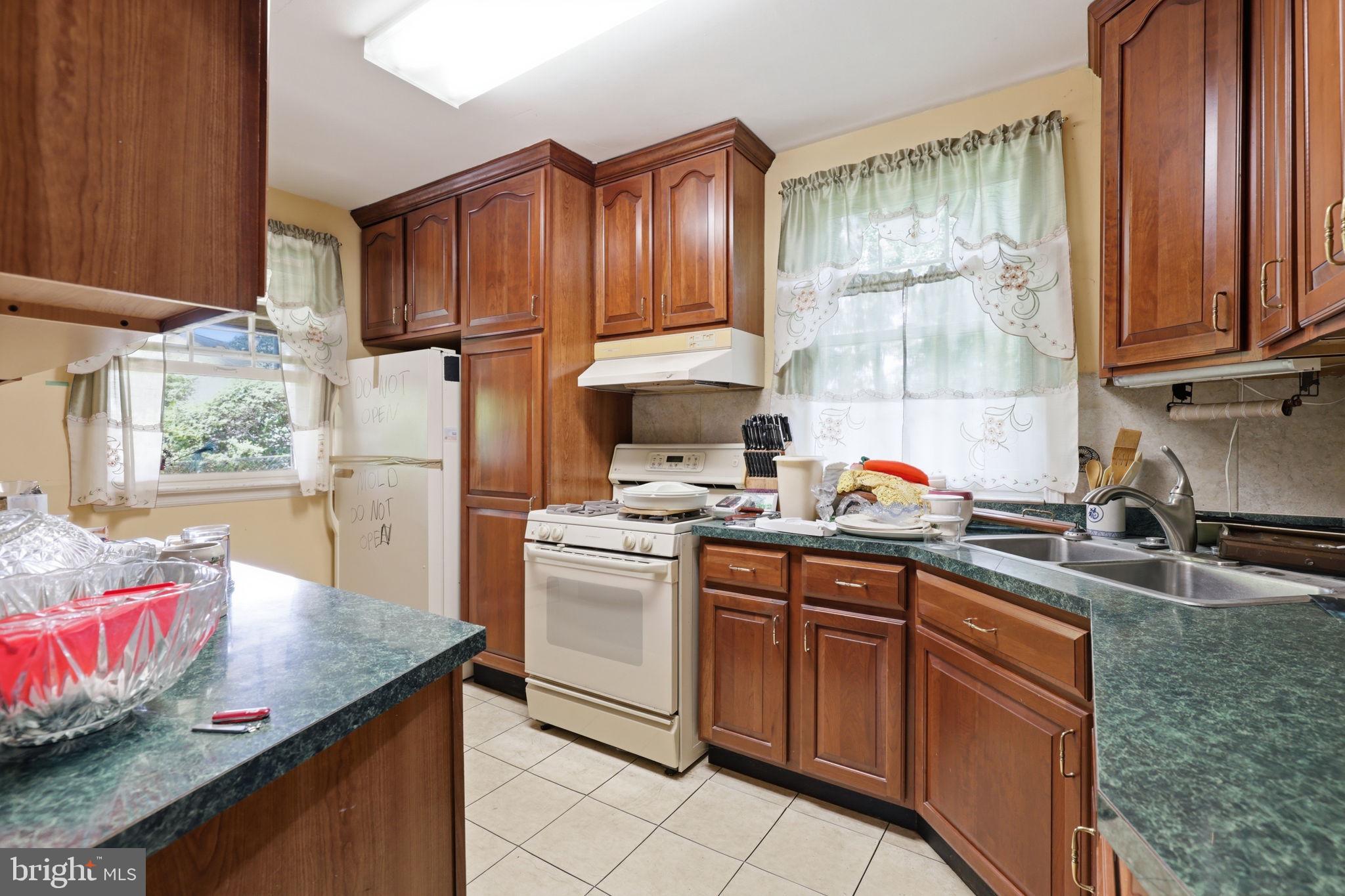 FALLS CHURCH - Residential