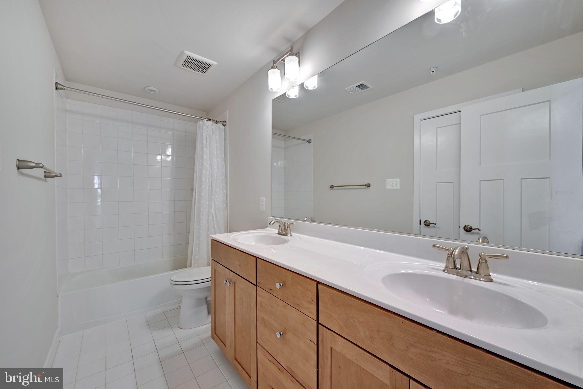 TWO RIVERS - Residential