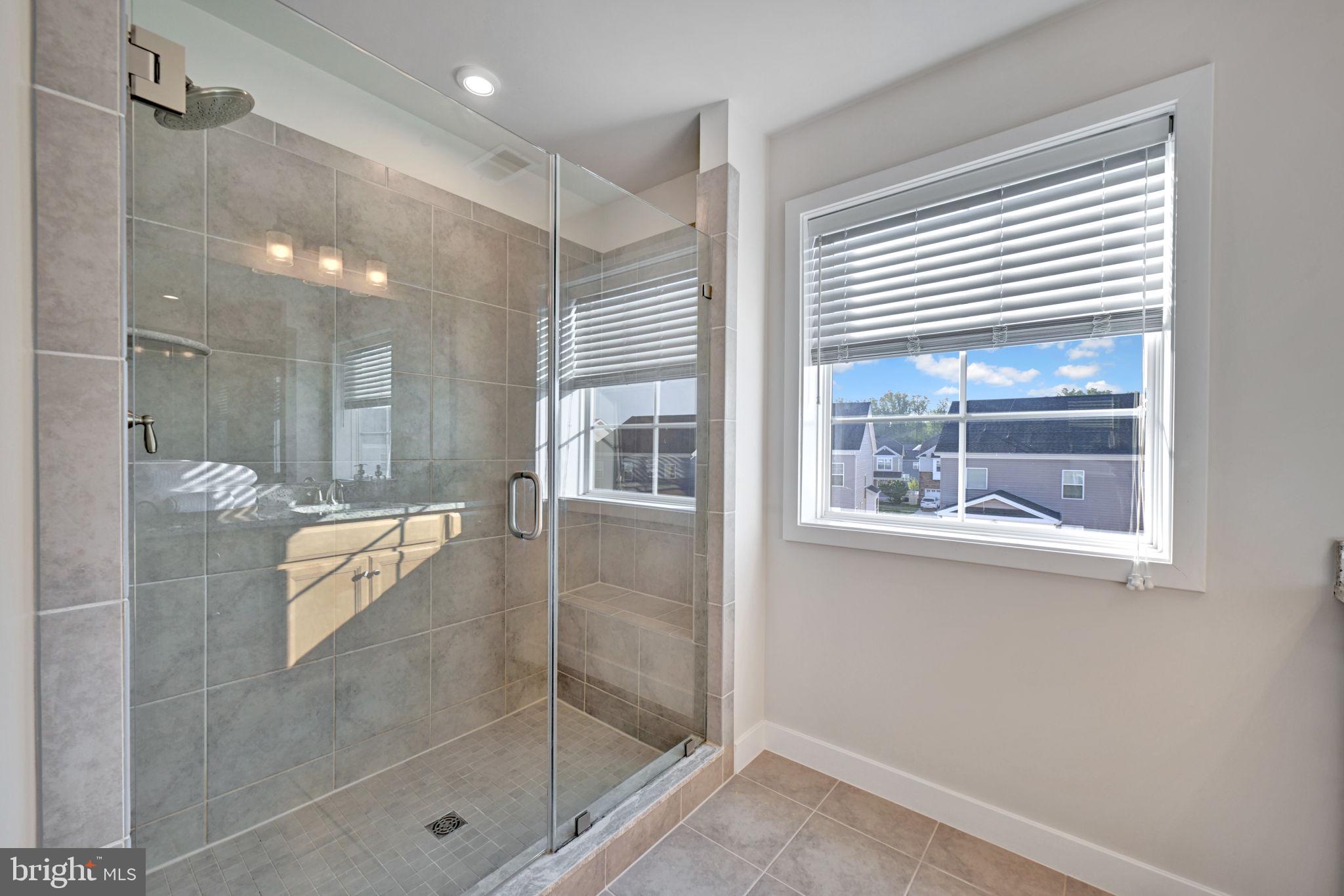 TWO RIVERS - Residential