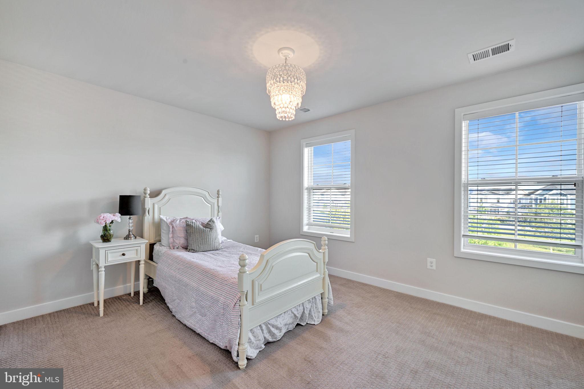 TWO RIVERS - Residential