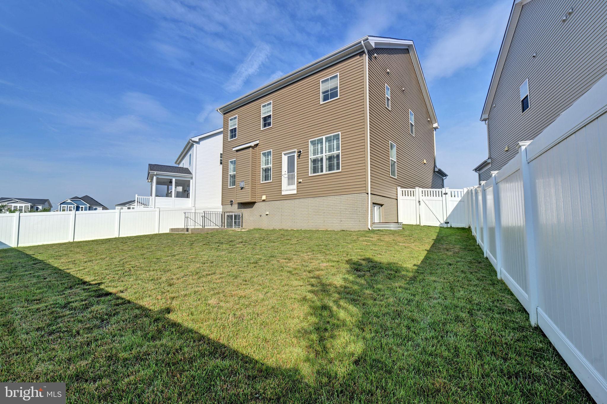 TWO RIVERS - Residential