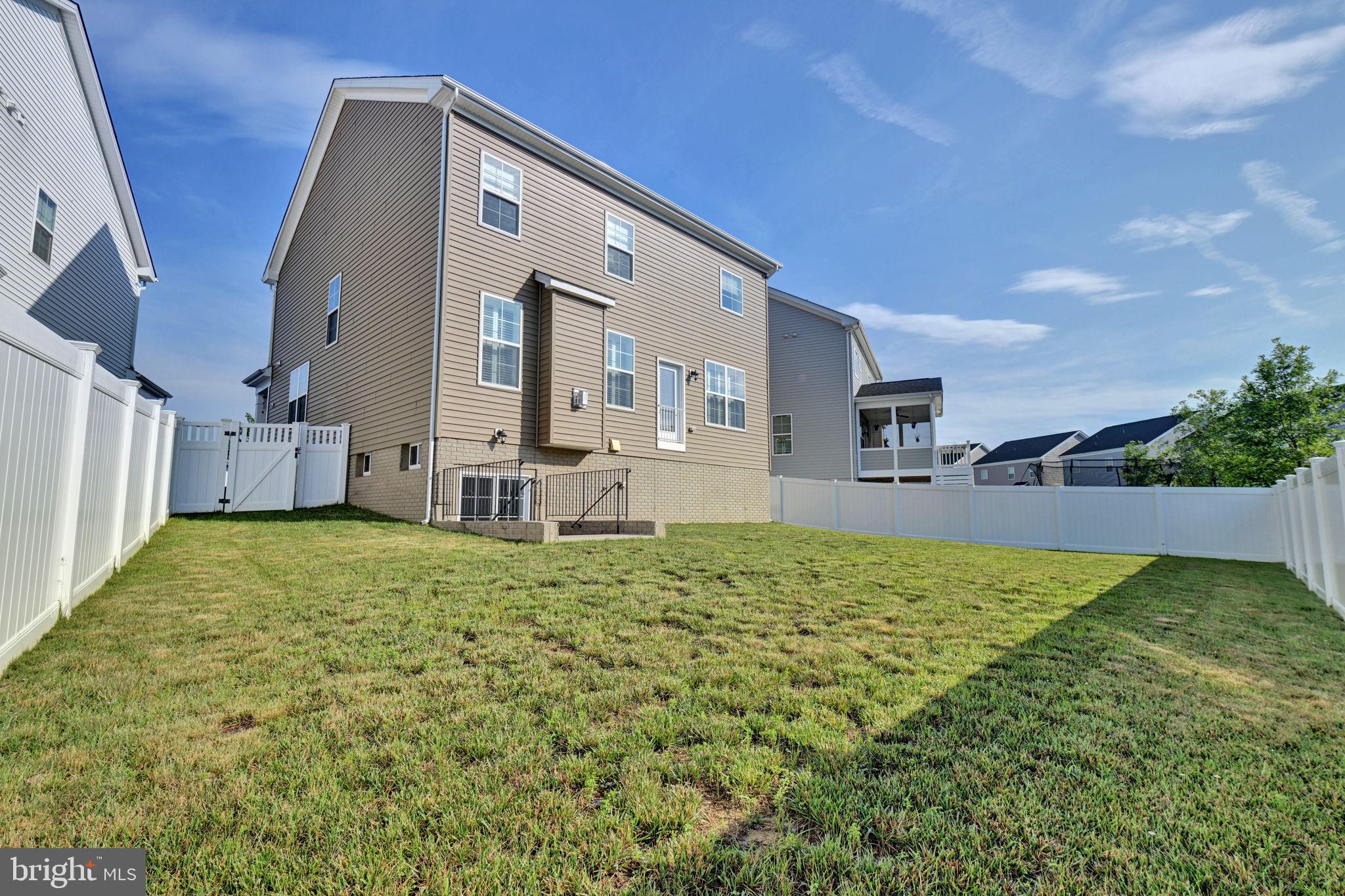 TWO RIVERS - Residential