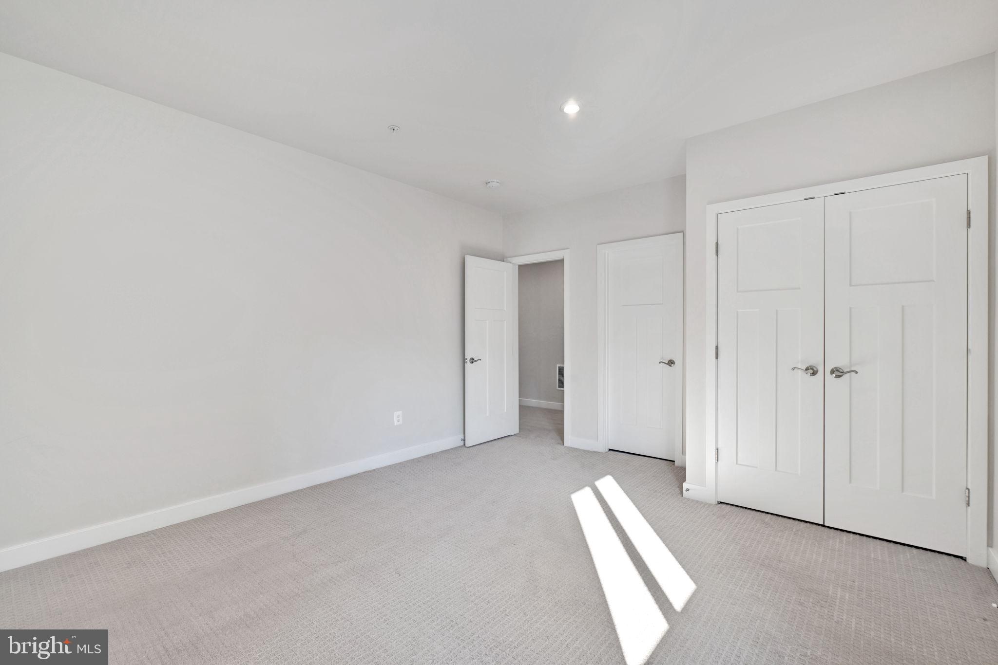 TWO RIVERS - Residential
