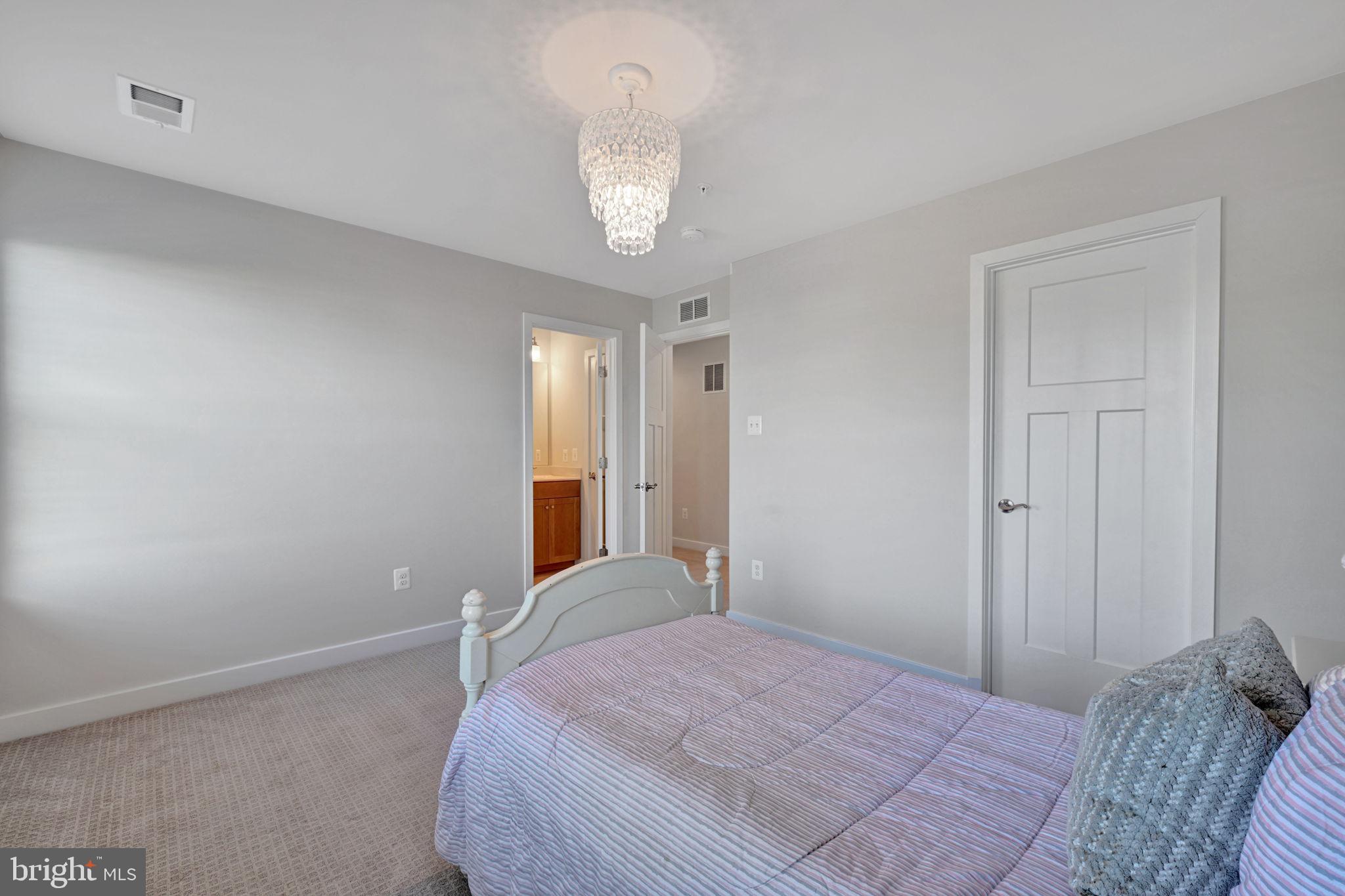 TWO RIVERS - Residential