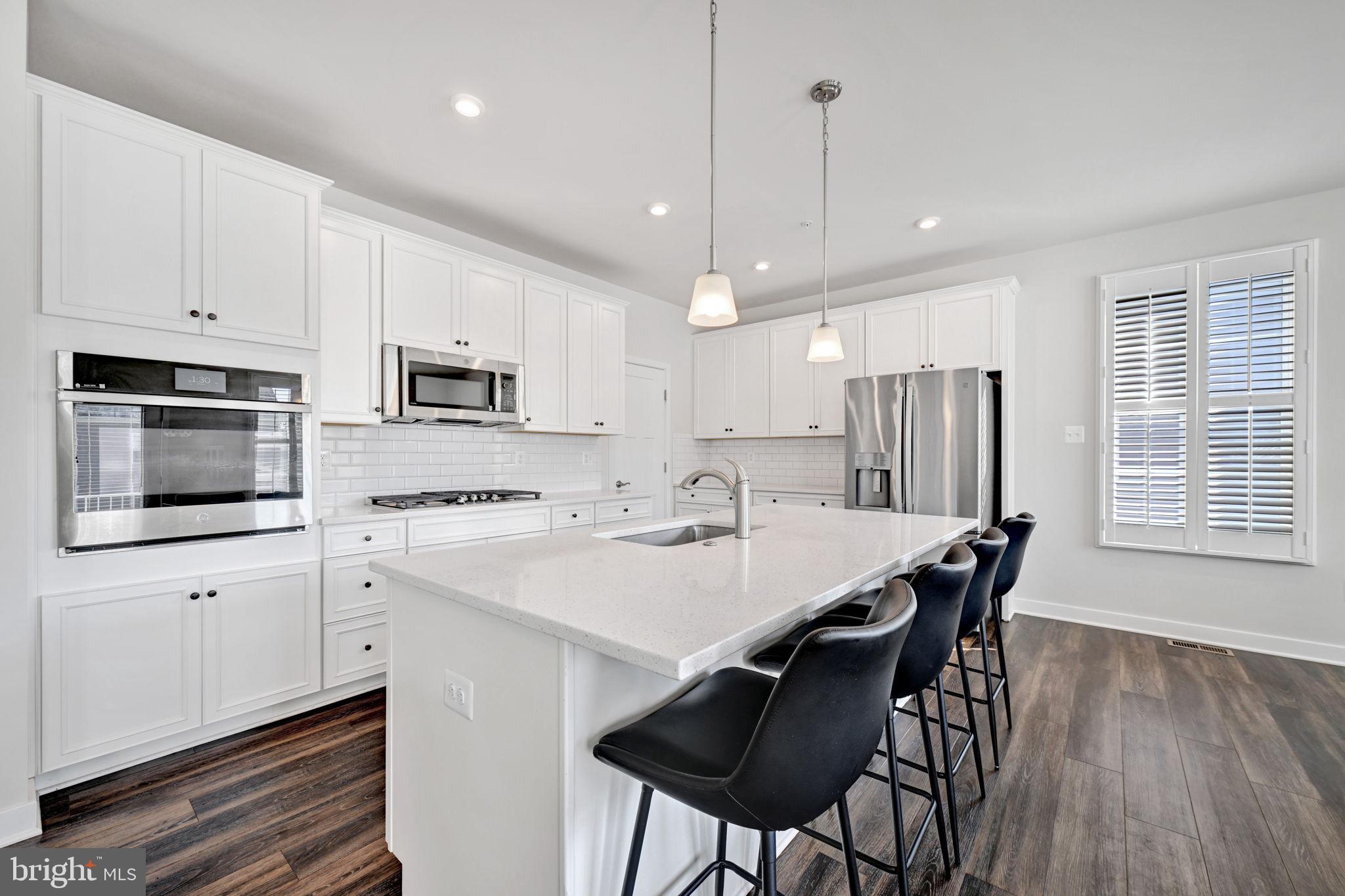 TWO RIVERS - Residential