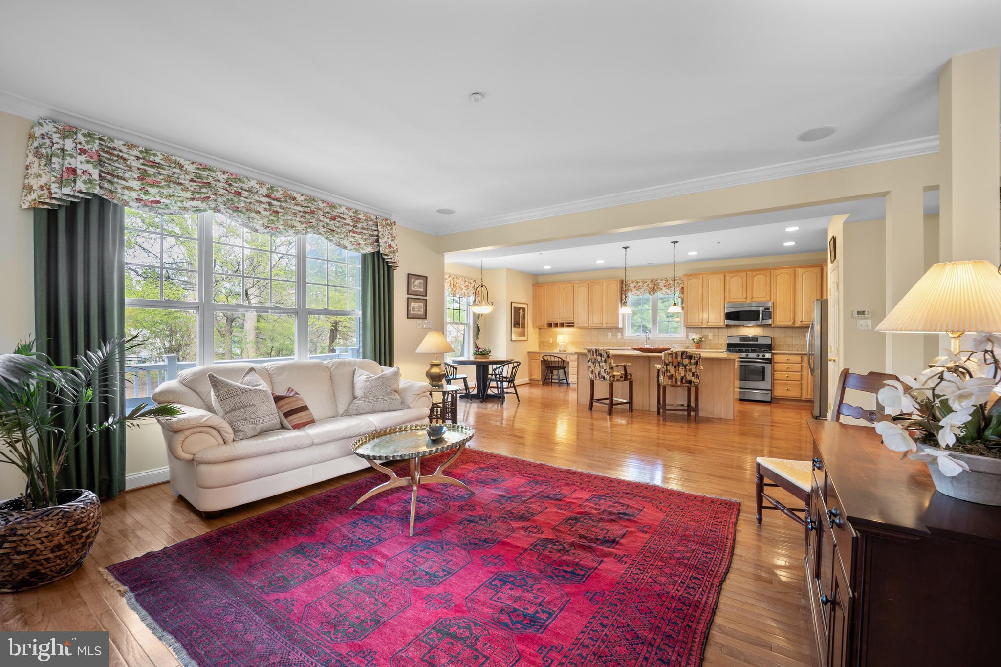 POTTERS POND - Residential