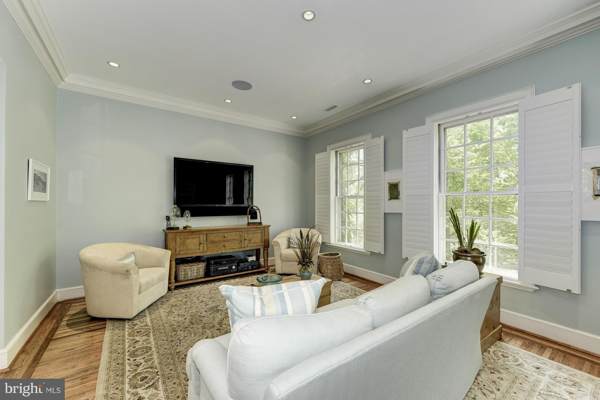 GEORGETOWN - Residential