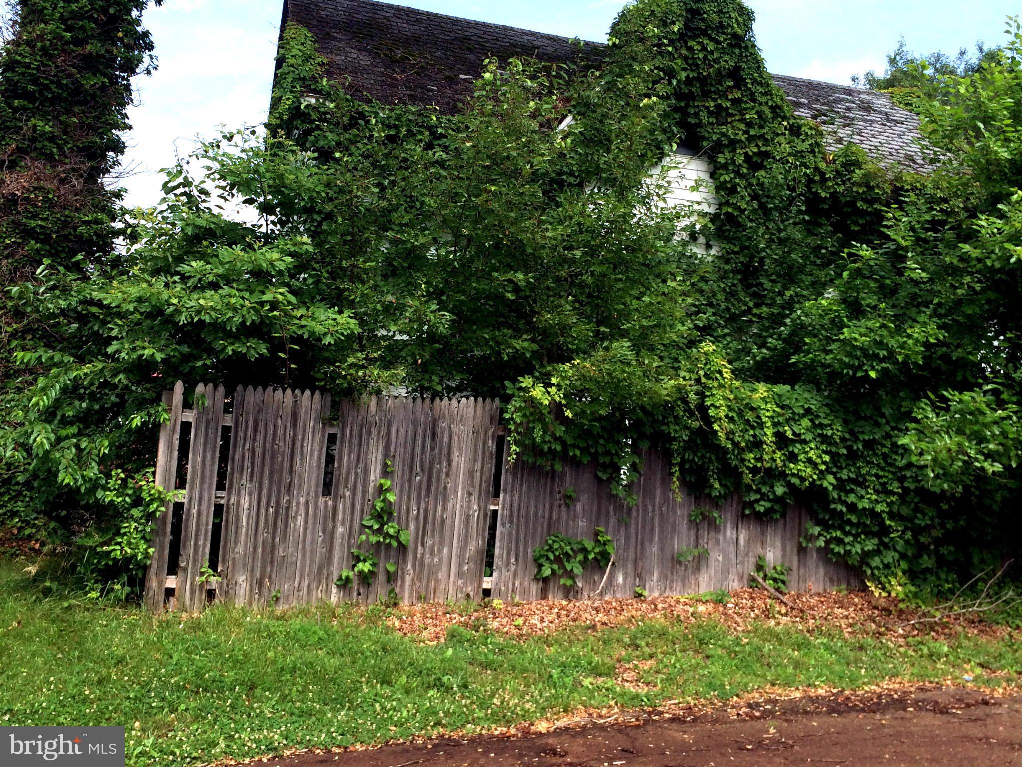 DAISY HILL ESTATES - Commercial Sale
