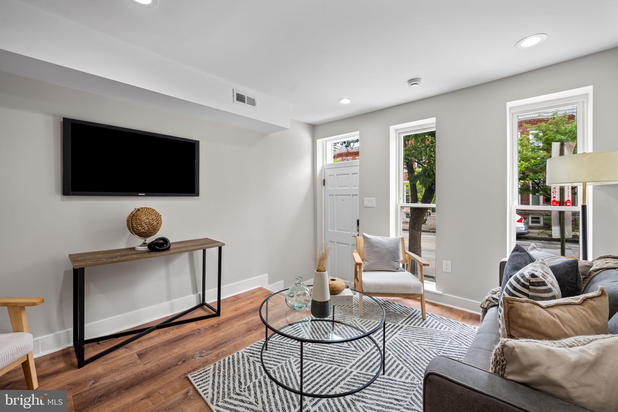 RIVERSIDE - Residential