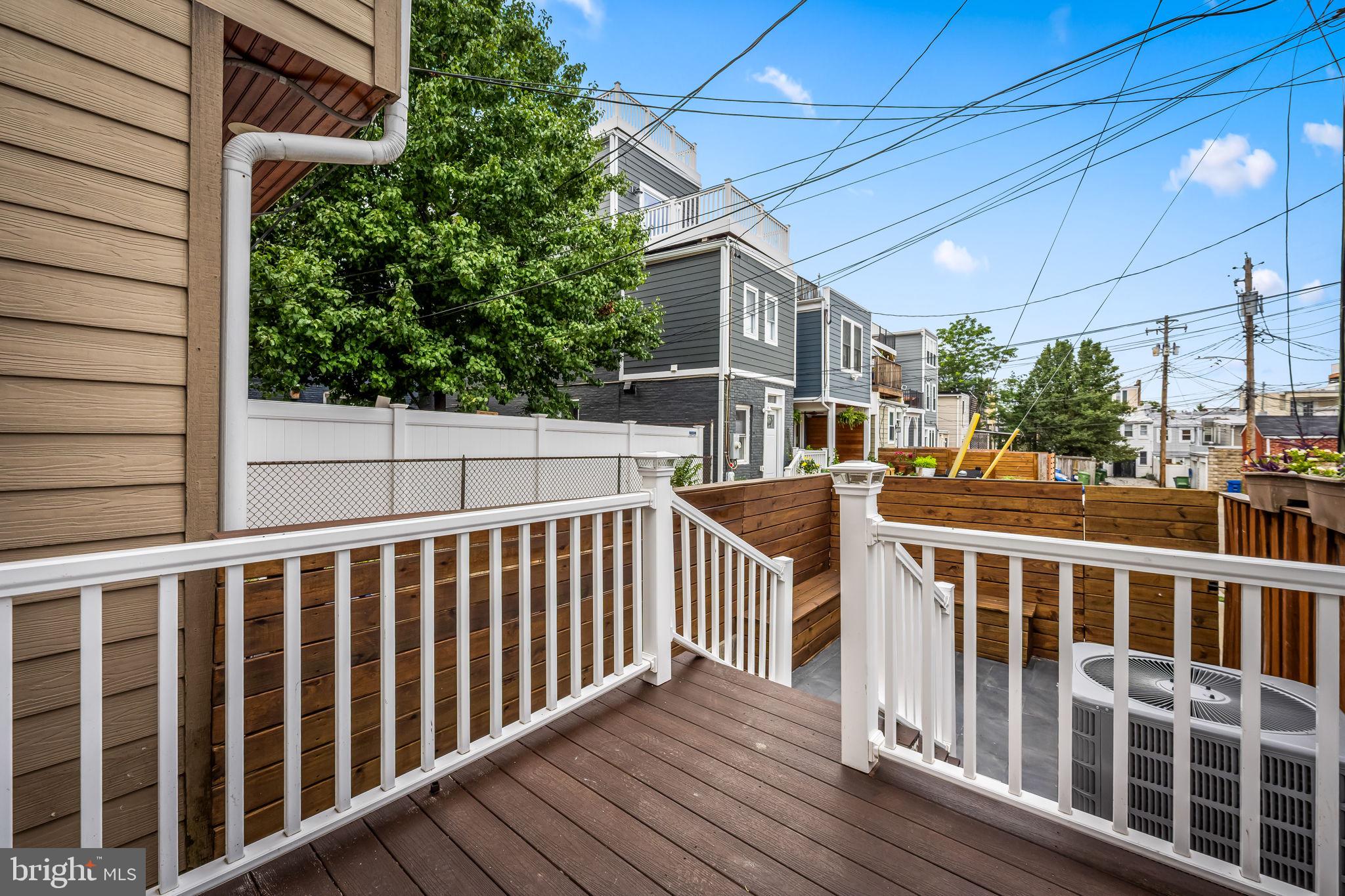 RIVERSIDE - Residential