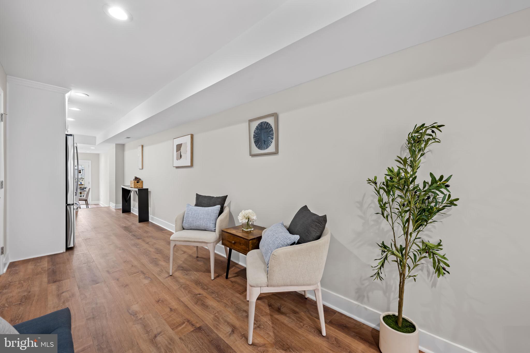 RIVERSIDE - Residential