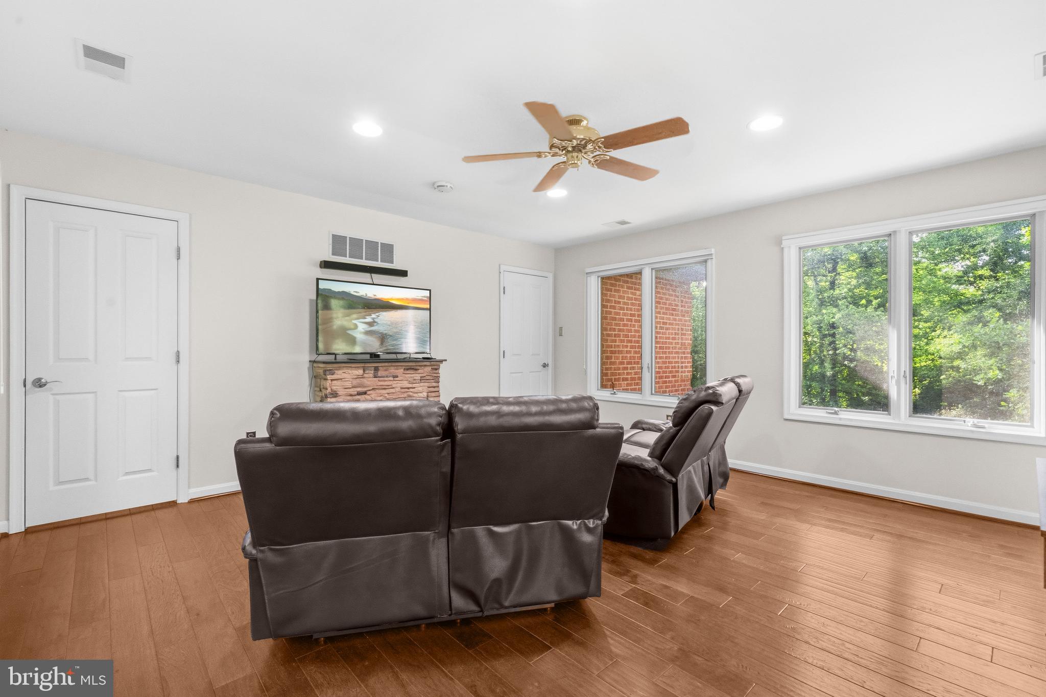 BRIERLY - Residential
