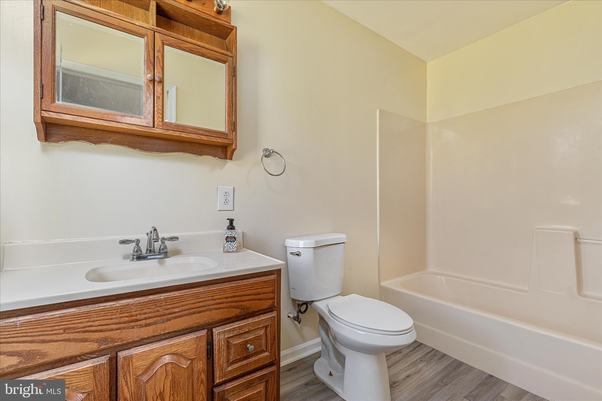 AVON BEND - Residential