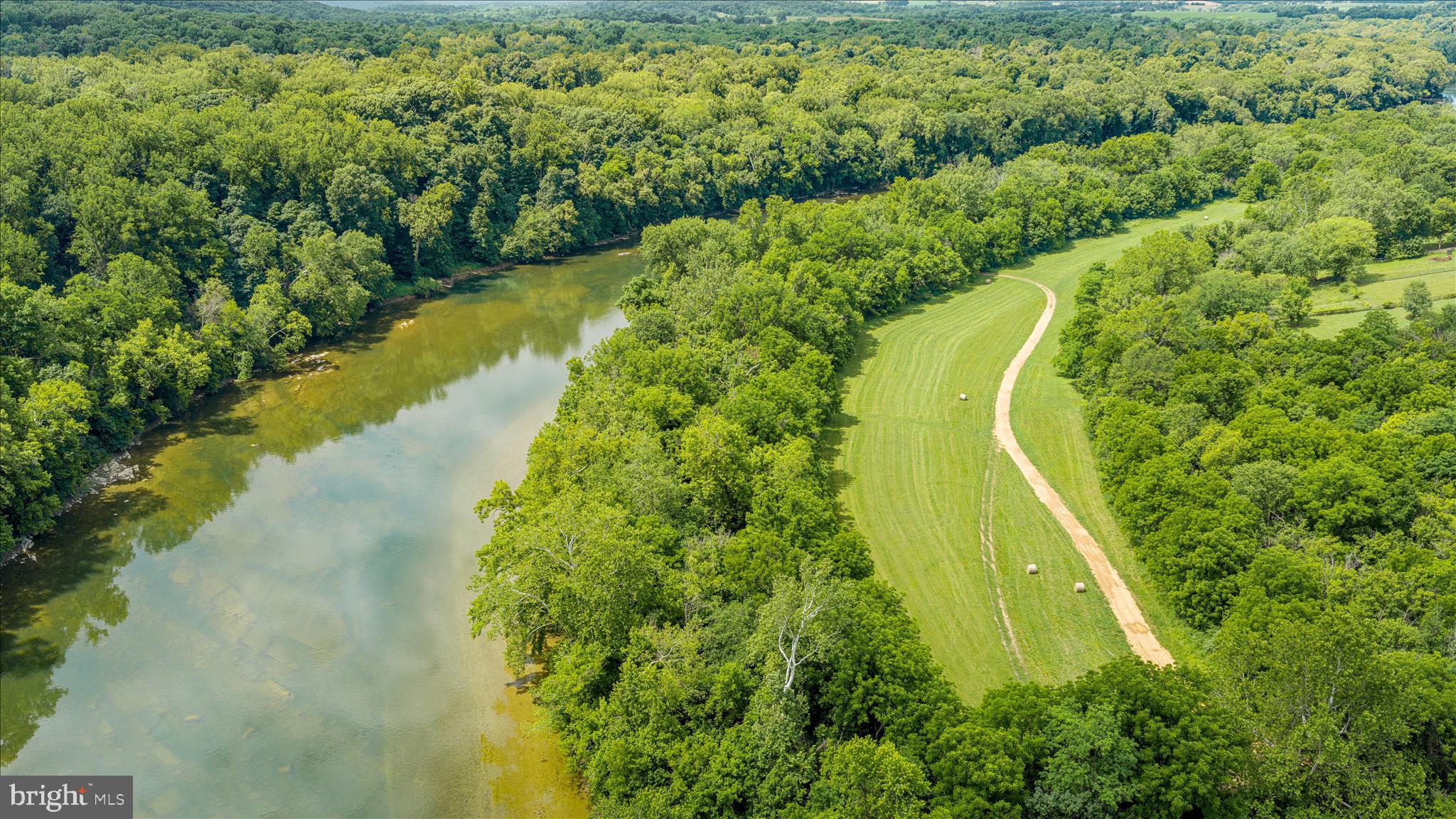 AVON BEND - Residential