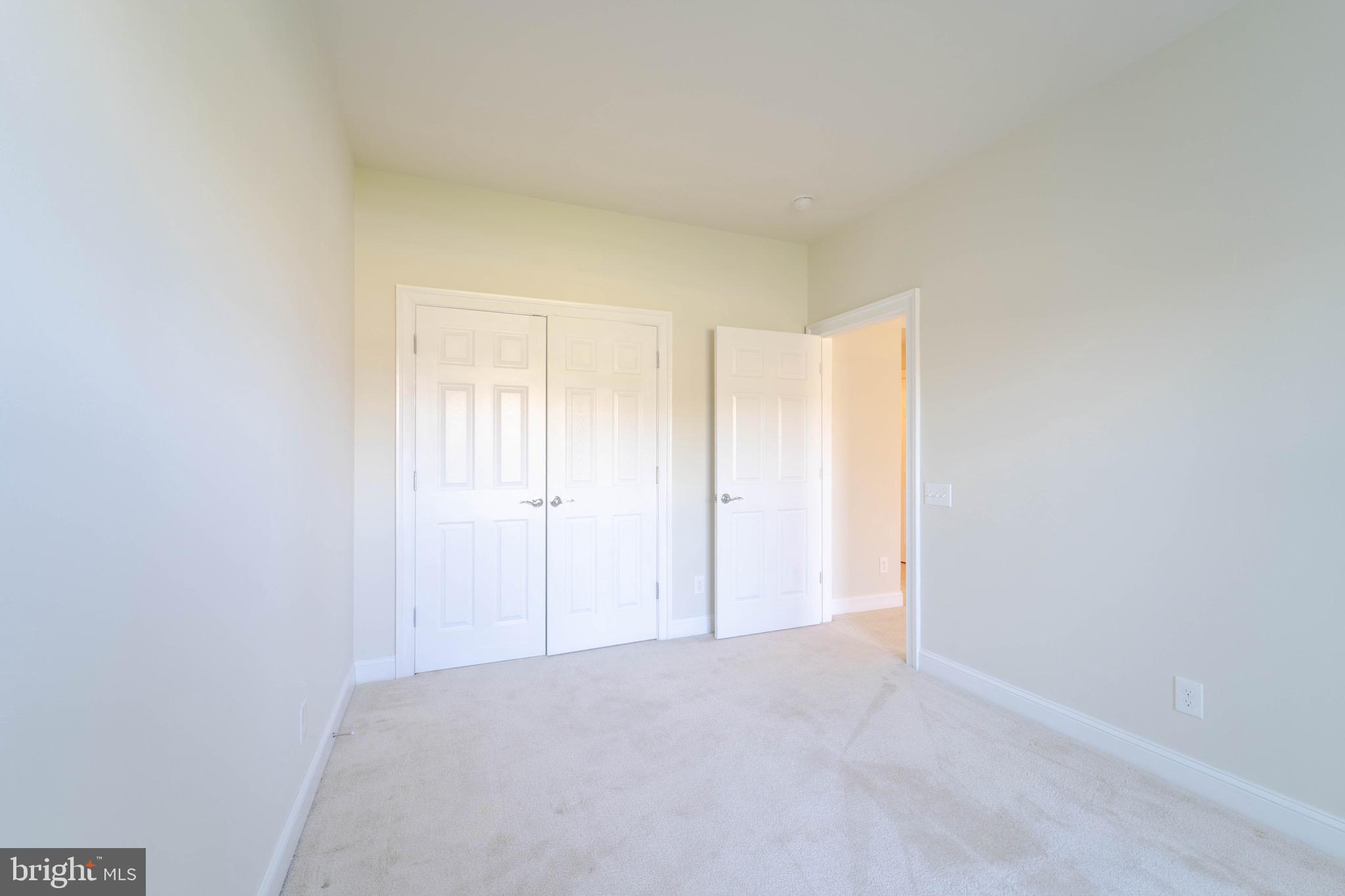 CHANTILLY - Residential Lease
