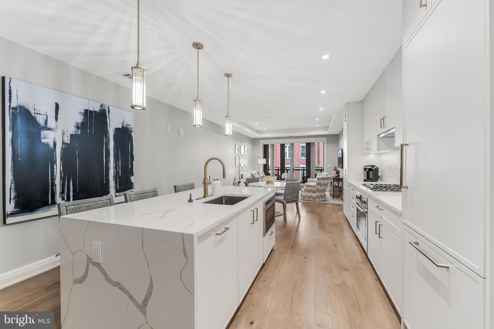 CHEVY CHASE - Residential