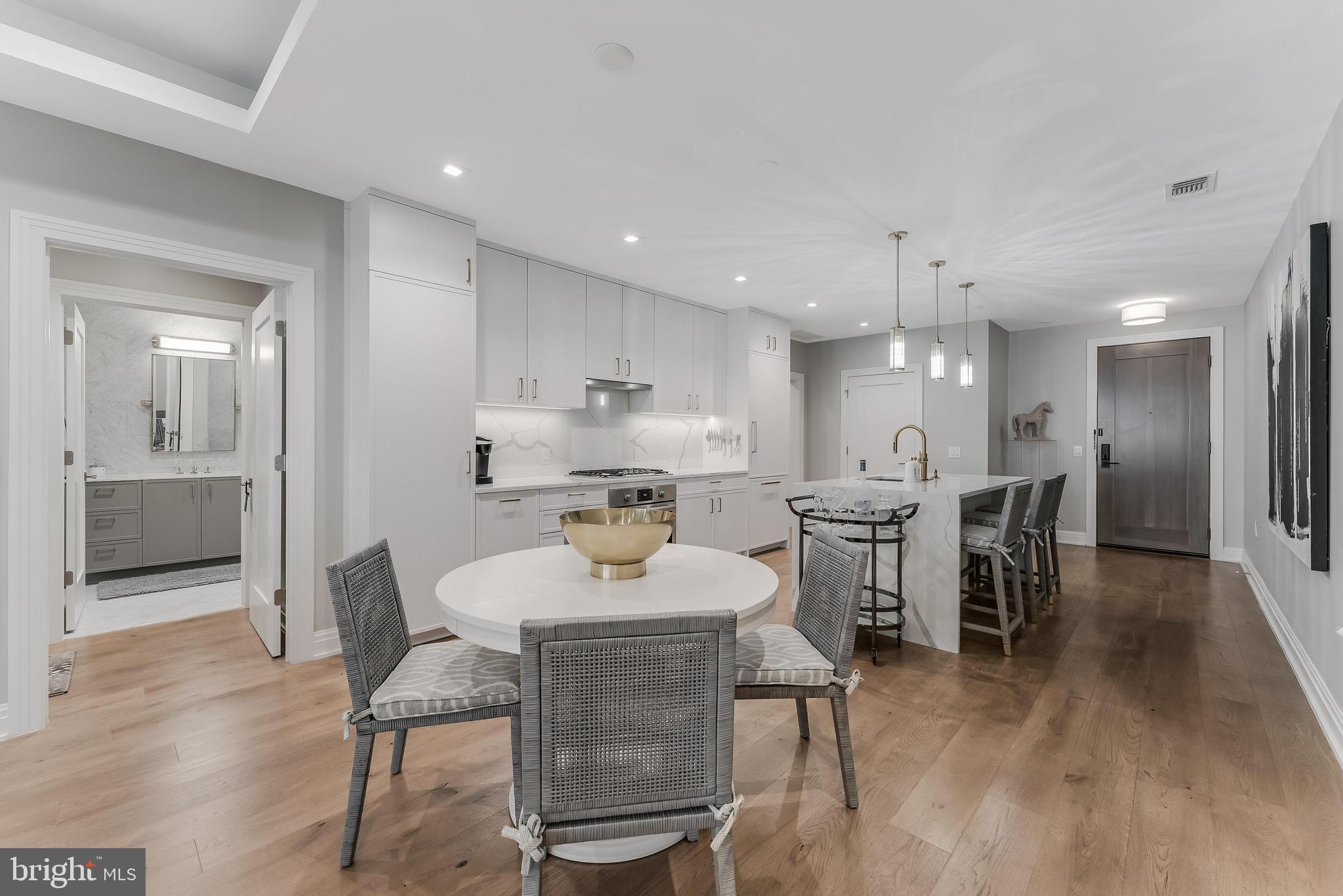 CHEVY CHASE - Residential