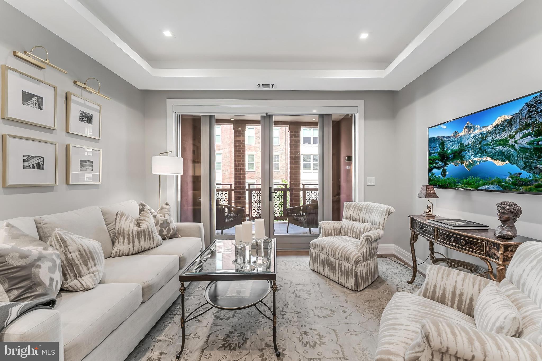 CHEVY CHASE - Residential