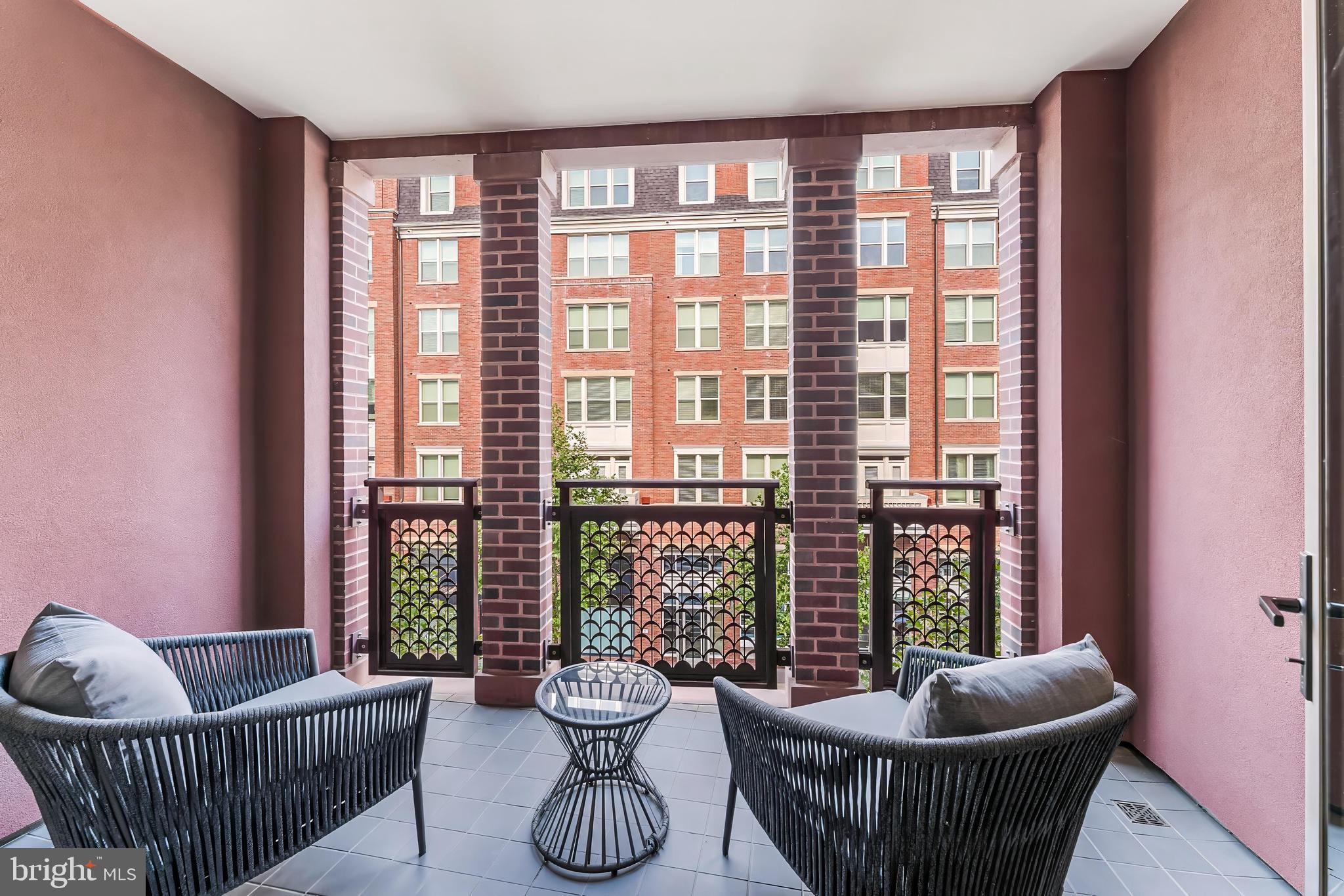 CHEVY CHASE - Residential