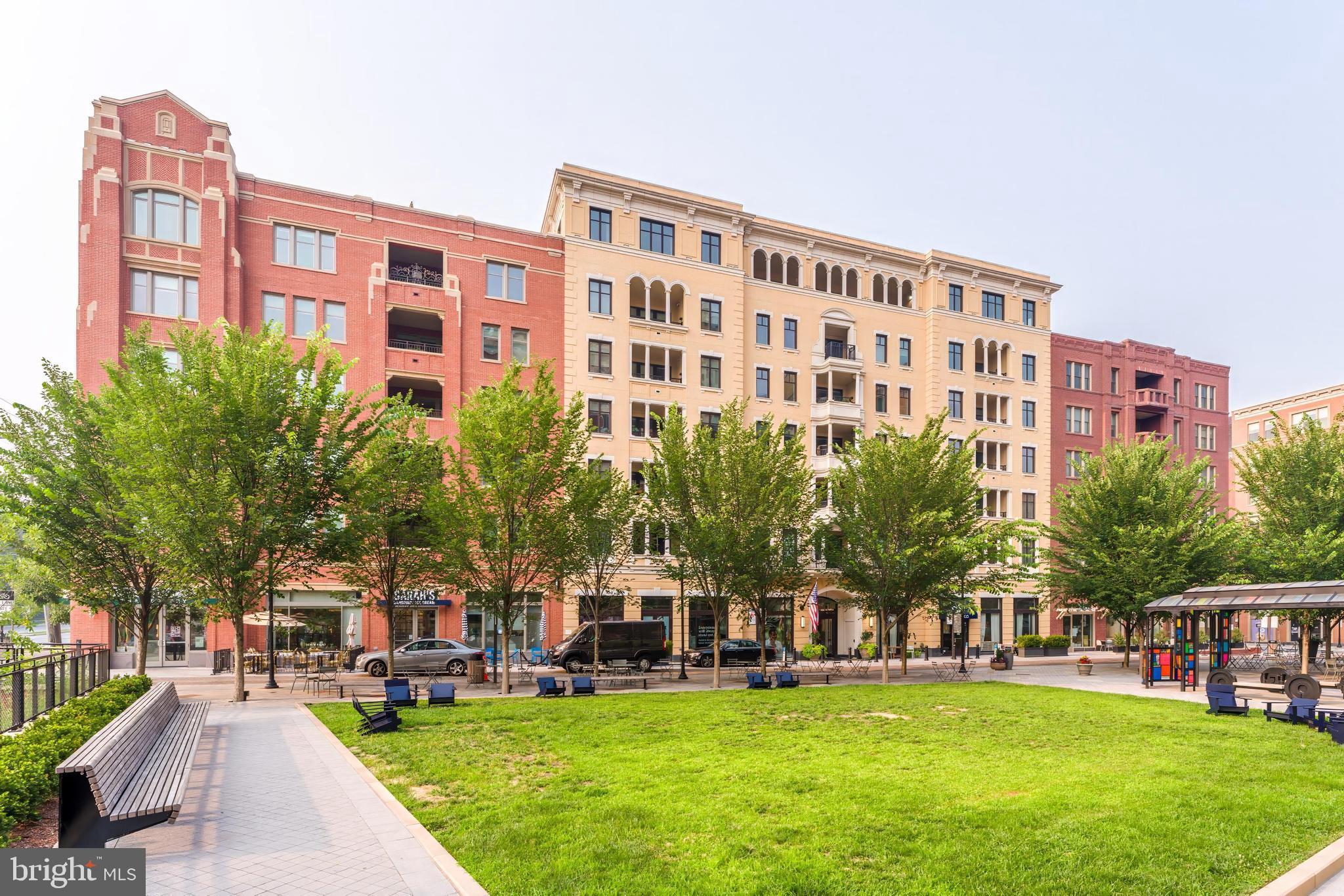 CHEVY CHASE - Residential