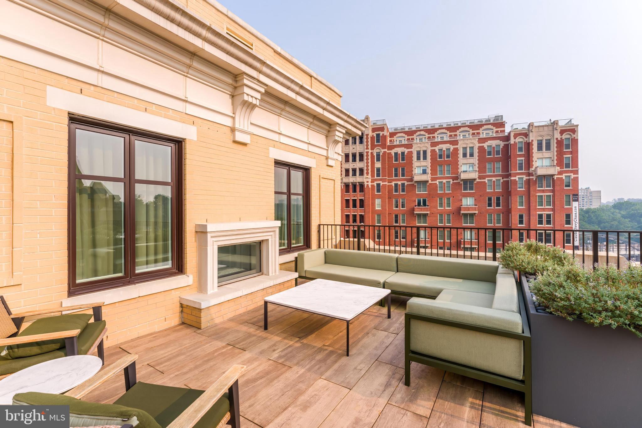 CHEVY CHASE - Residential