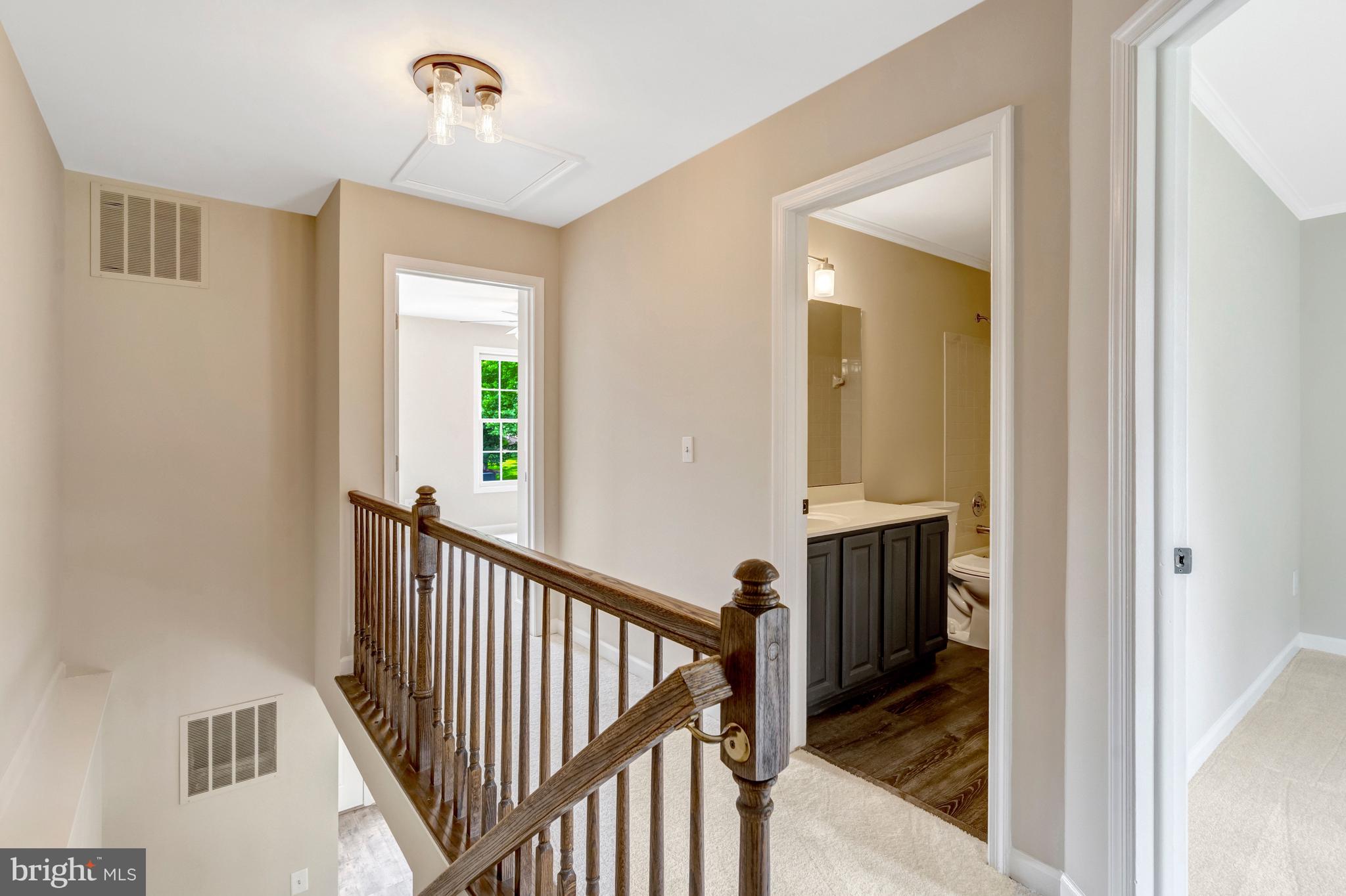 WELLINGTON/CLOVERHILL - Residential