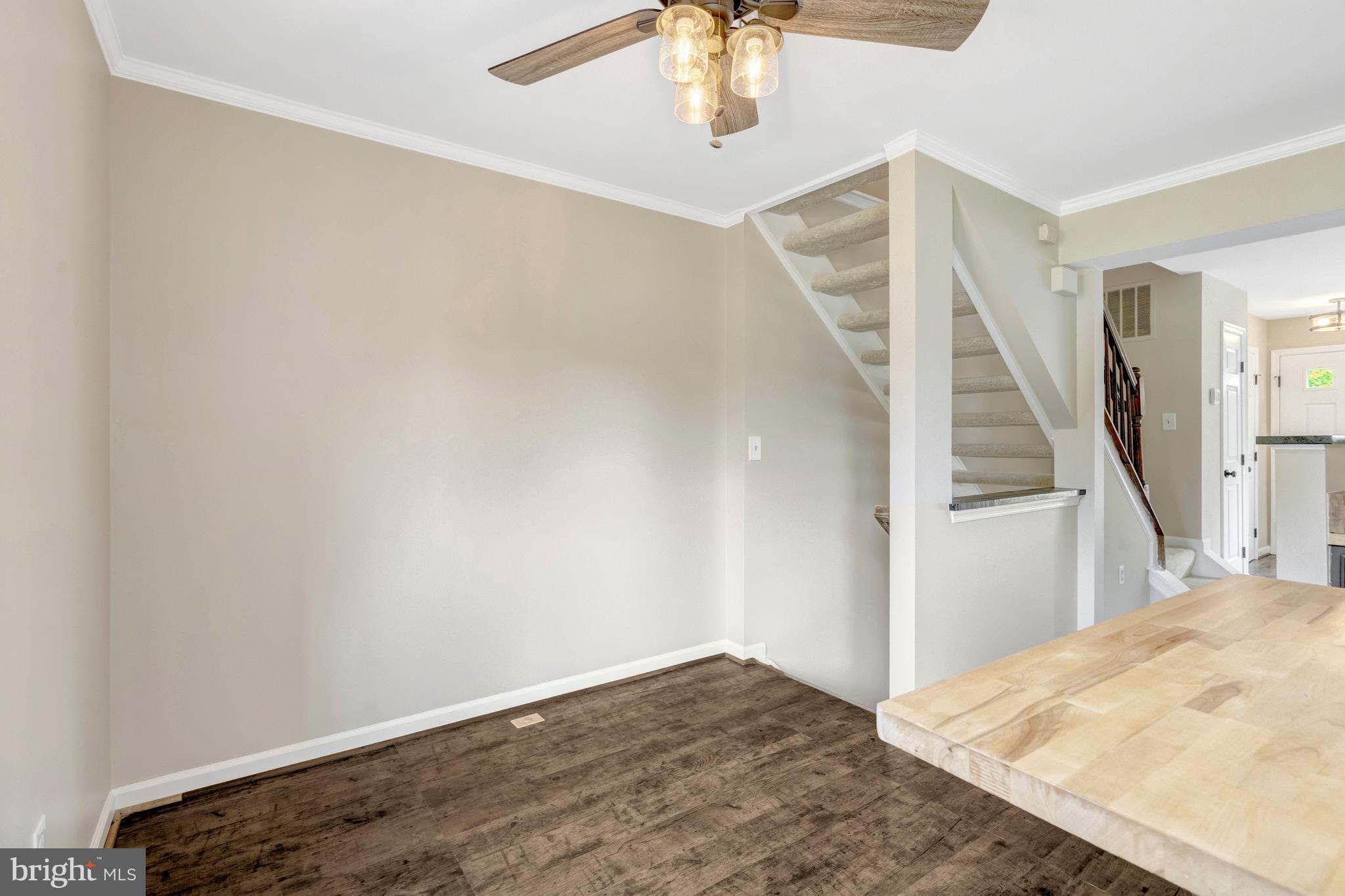 WELLINGTON/CLOVERHILL - Residential