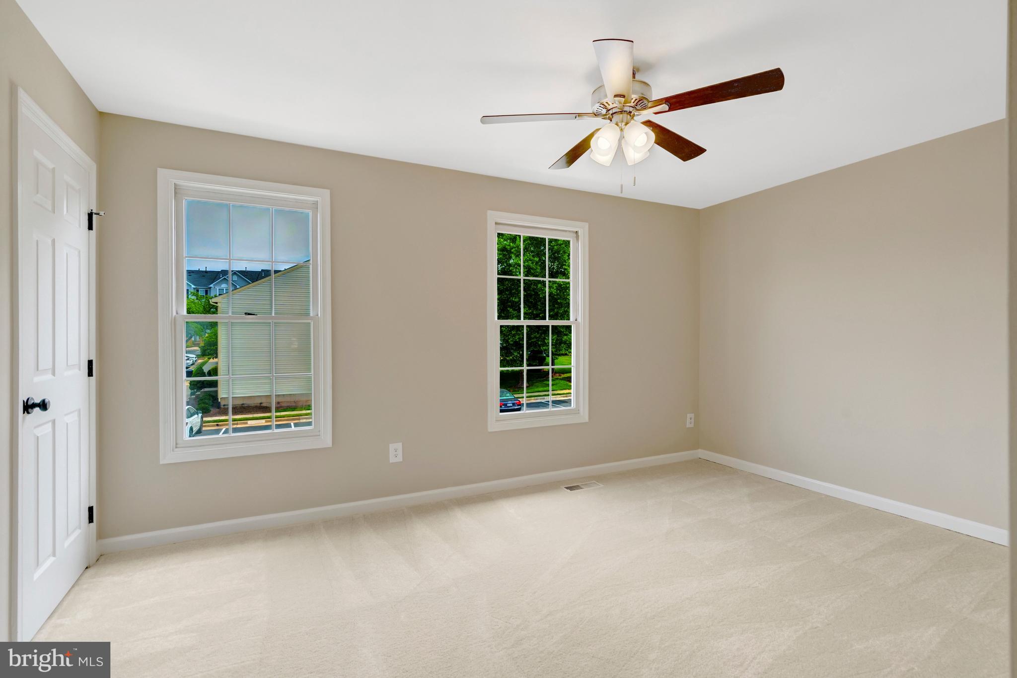 WELLINGTON/CLOVERHILL - Residential