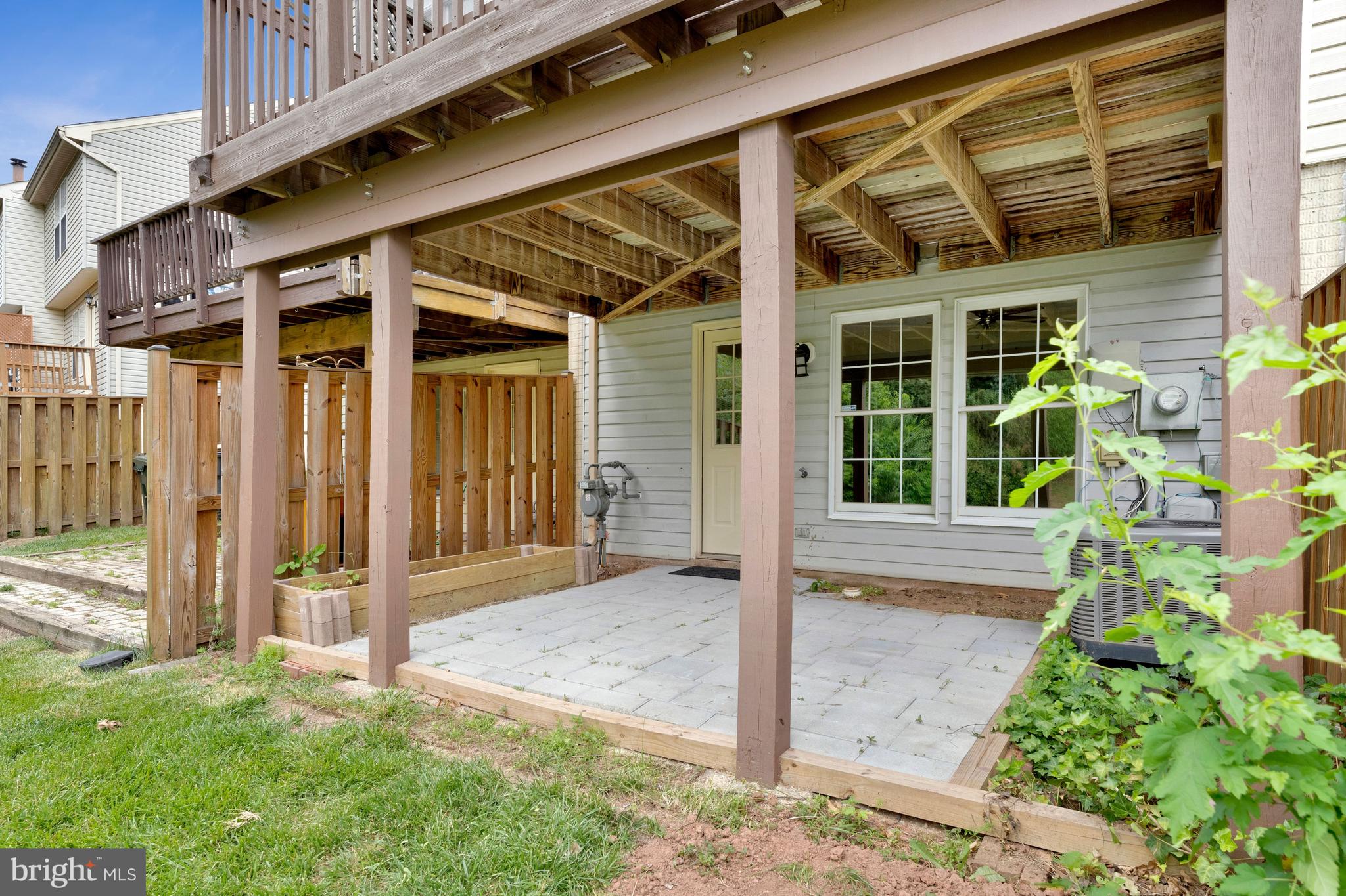 WELLINGTON/CLOVERHILL - Residential