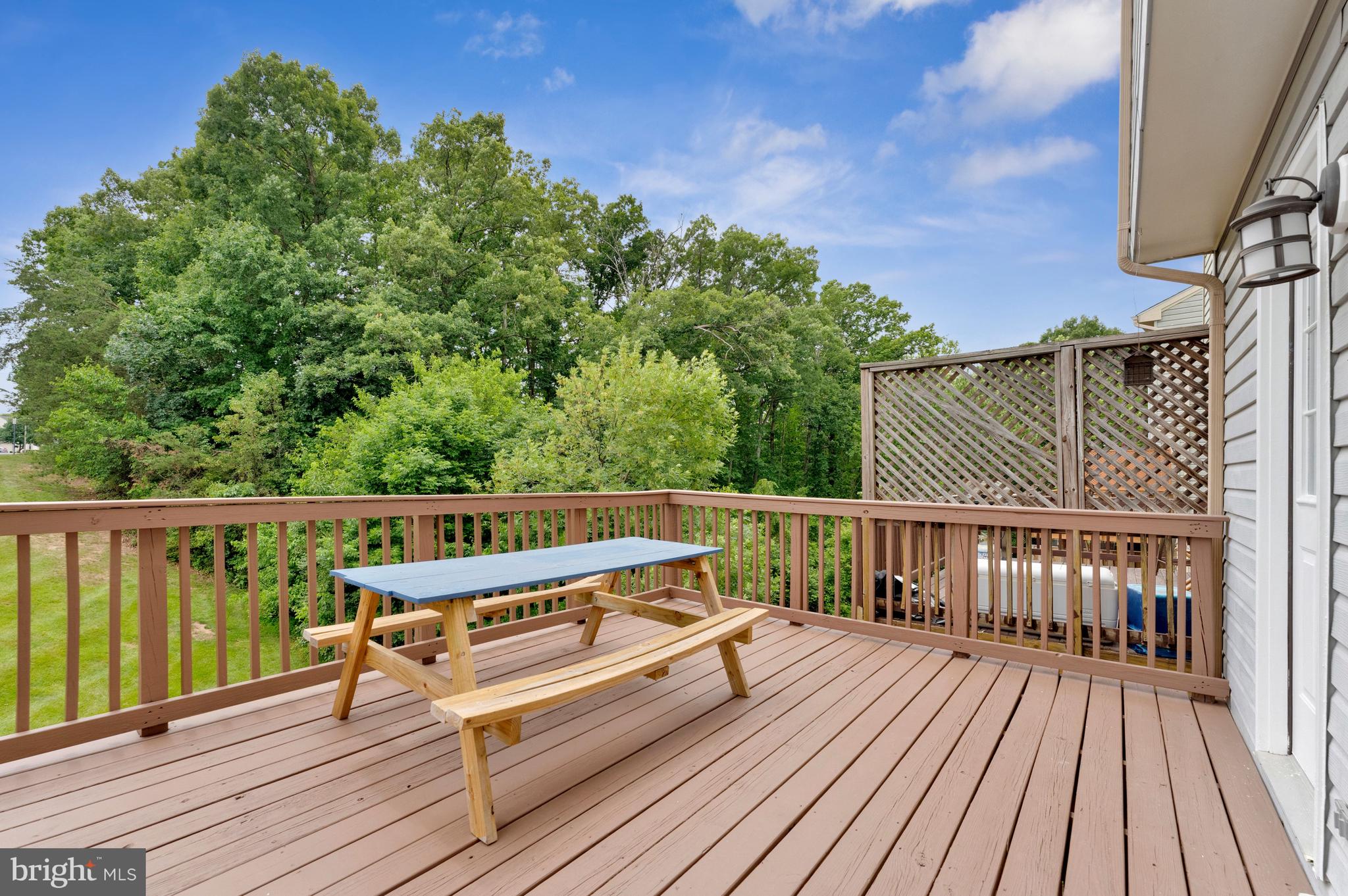 WELLINGTON/CLOVERHILL - Residential