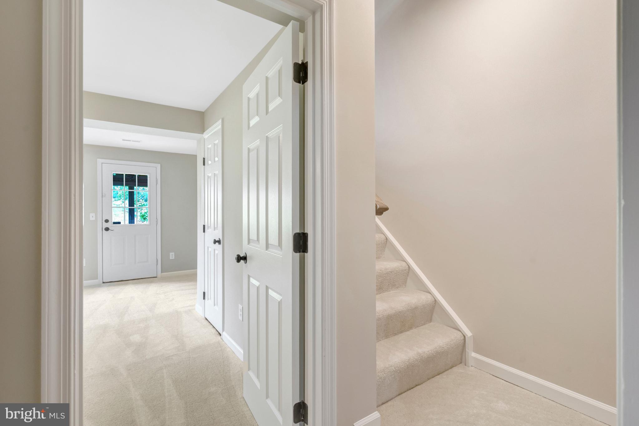 WELLINGTON/CLOVERHILL - Residential