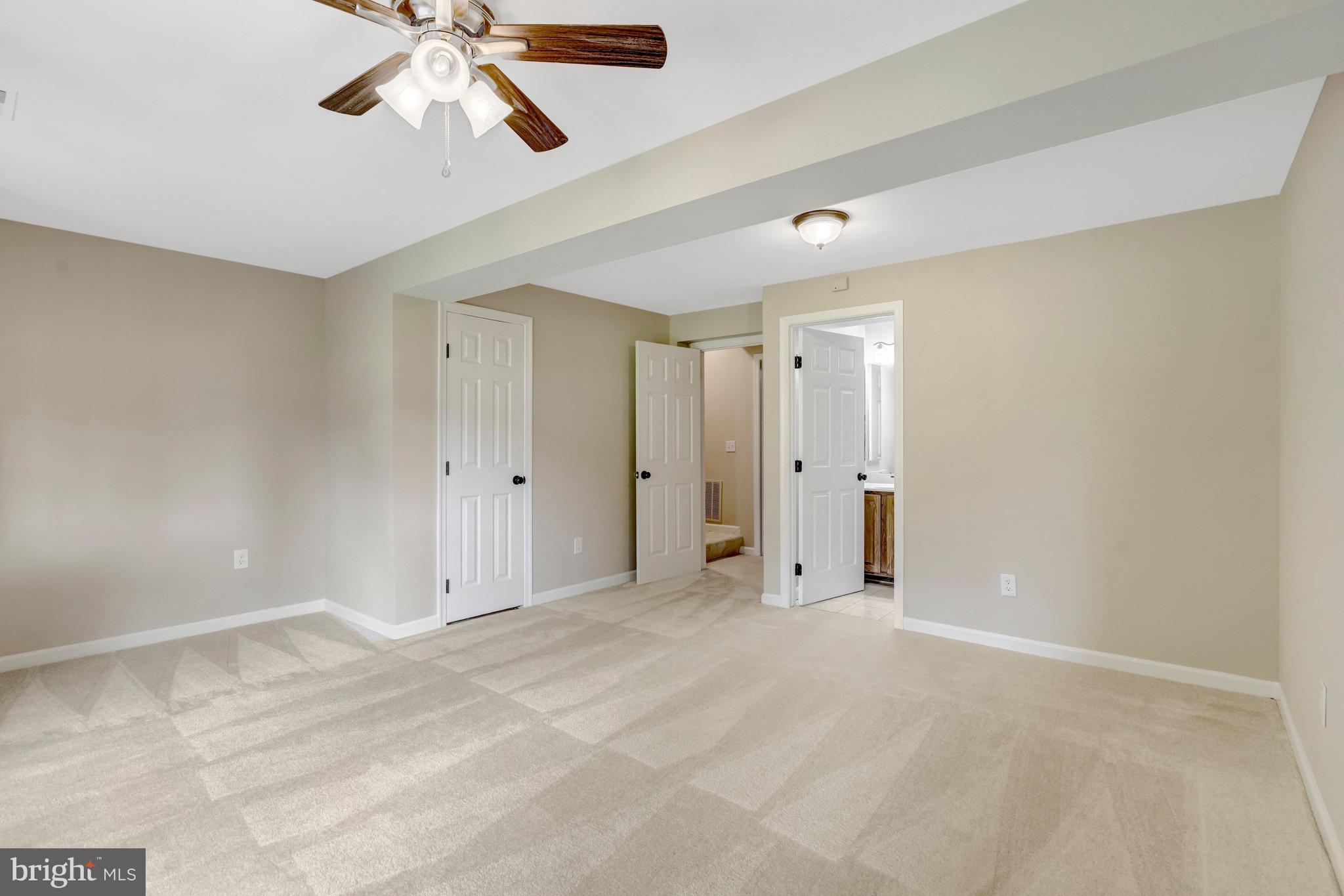 WELLINGTON/CLOVERHILL - Residential
