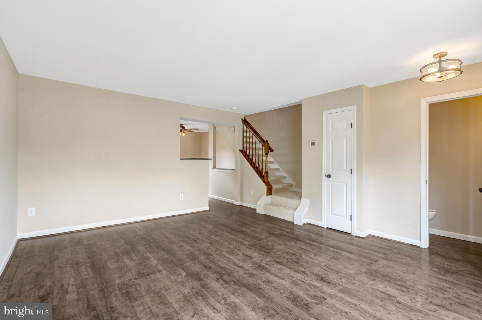 WELLINGTON/CLOVERHILL - Residential
