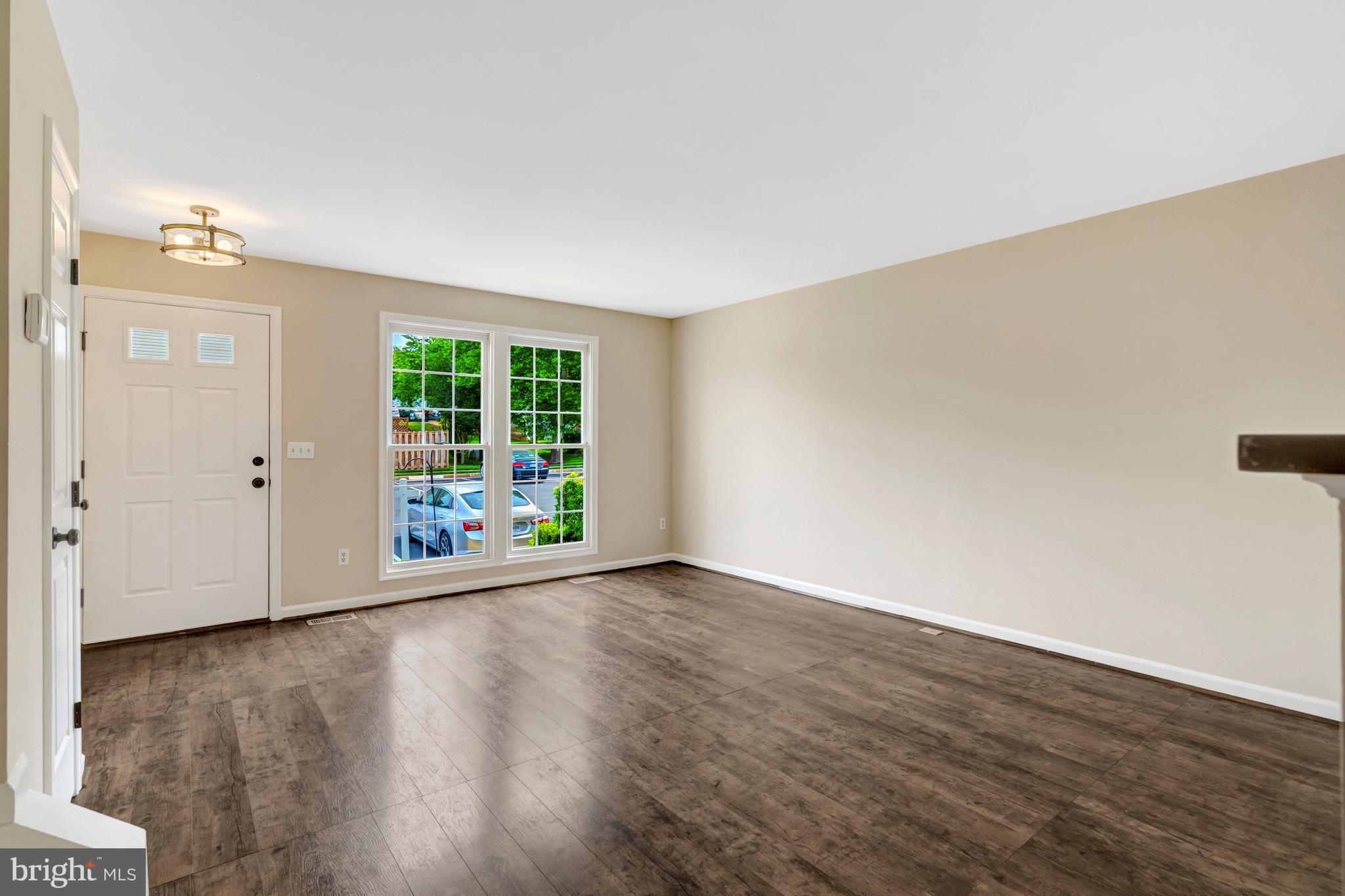 WELLINGTON/CLOVERHILL - Residential