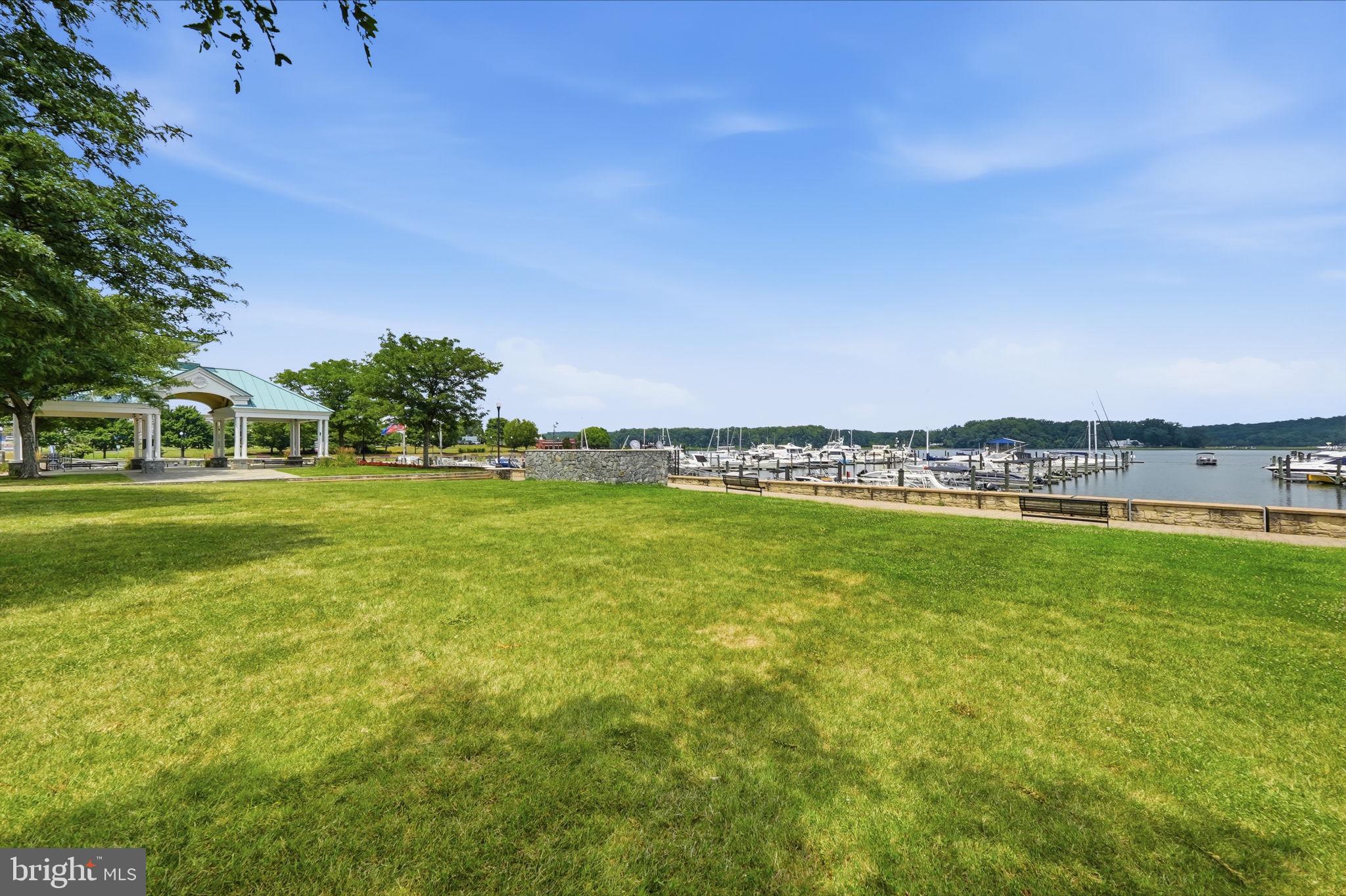 BELMONT BAY - Residential