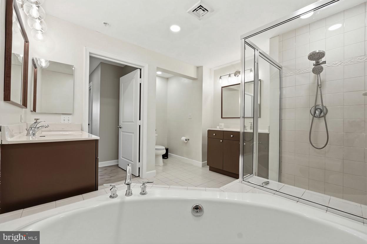 BELMONT BAY - Residential