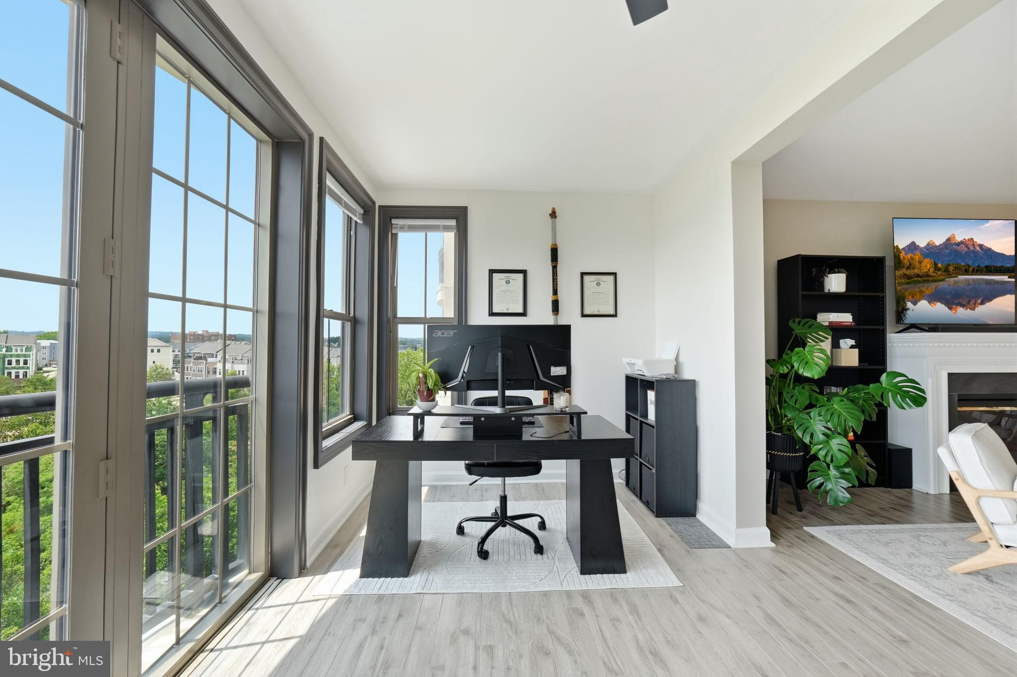 BELMONT BAY - Residential