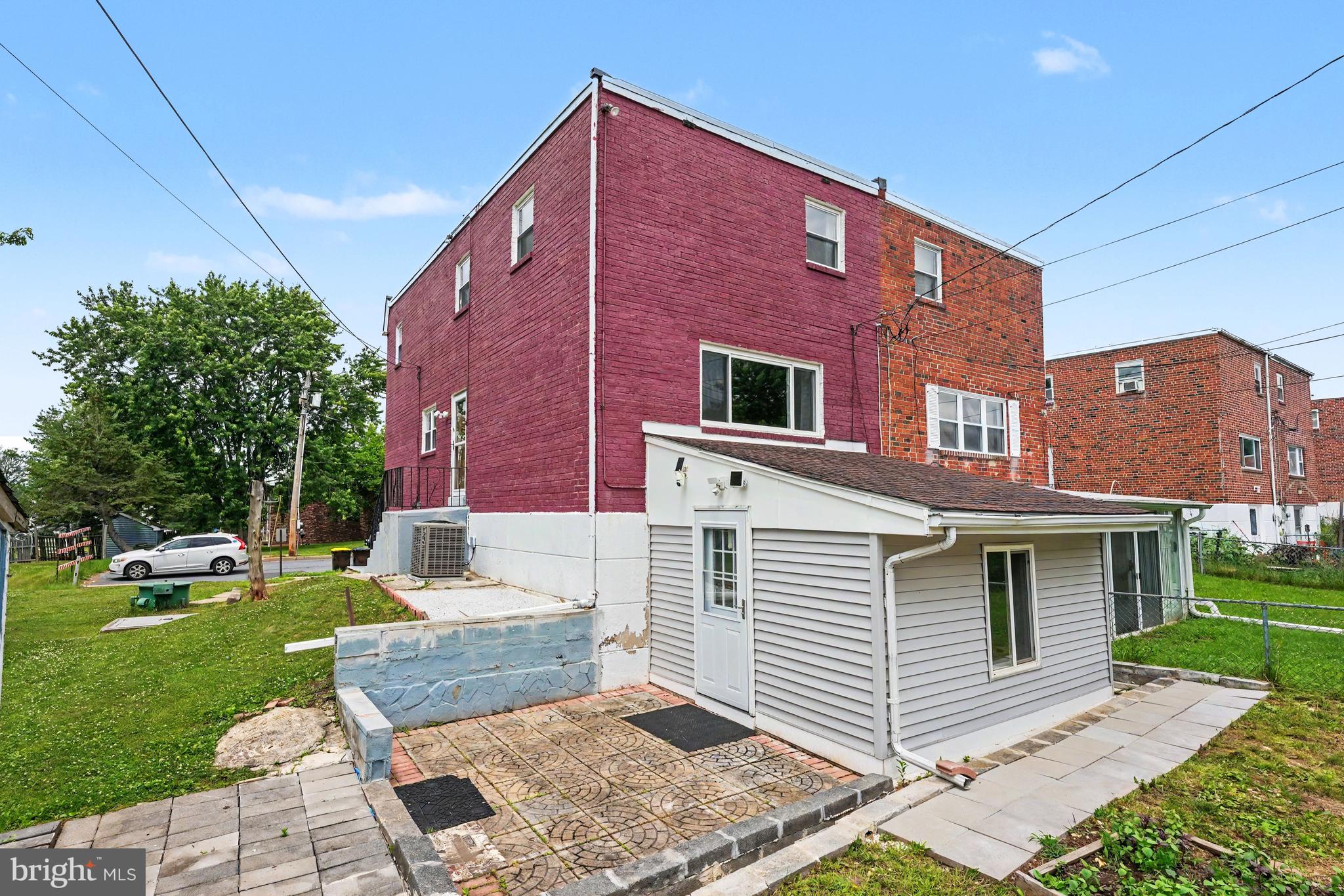 LANSDALE - Residential