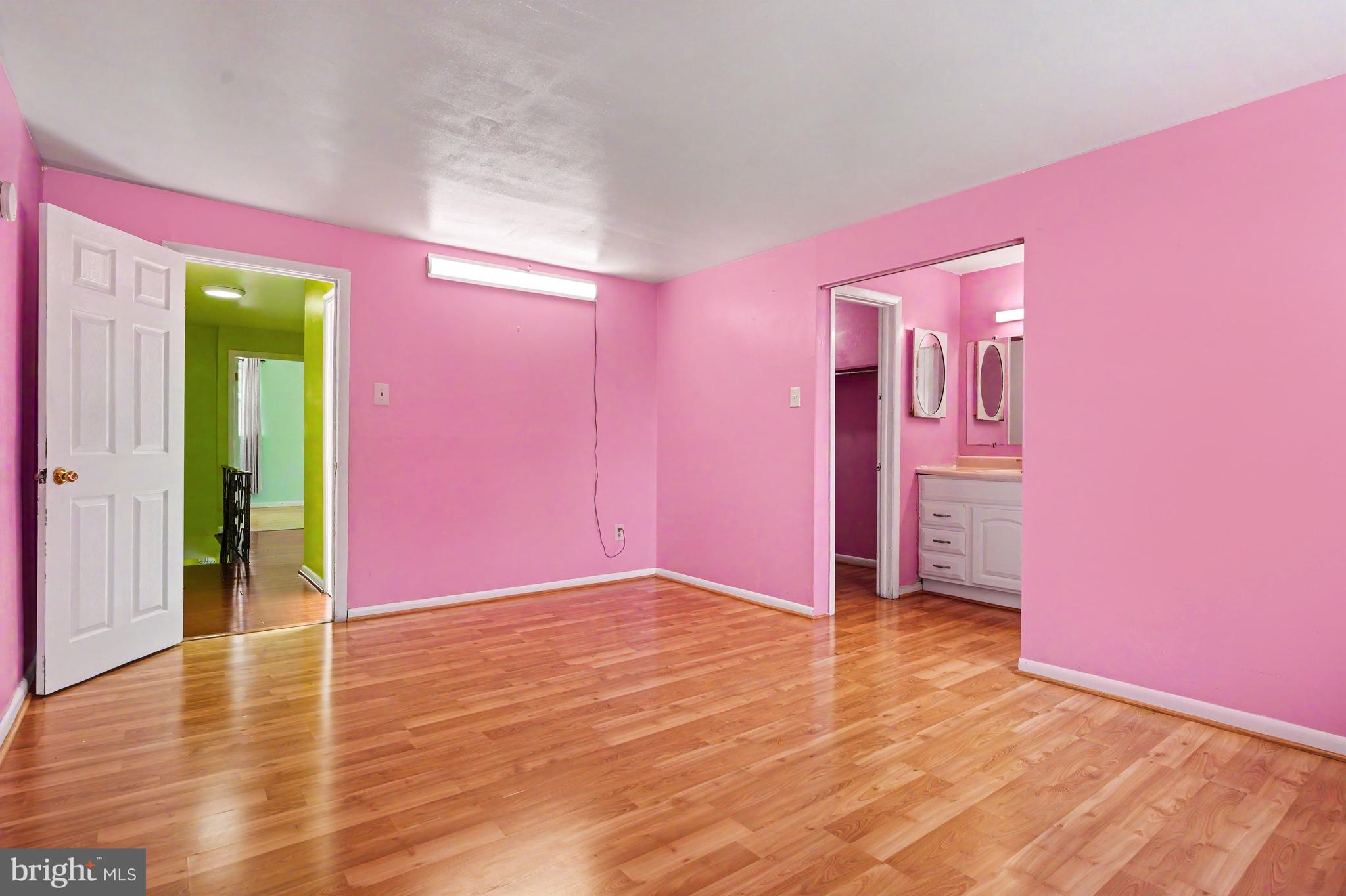 LANSDALE - Residential