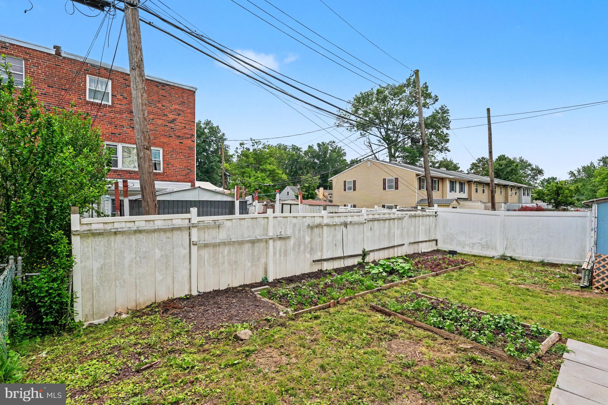 LANSDALE - Residential