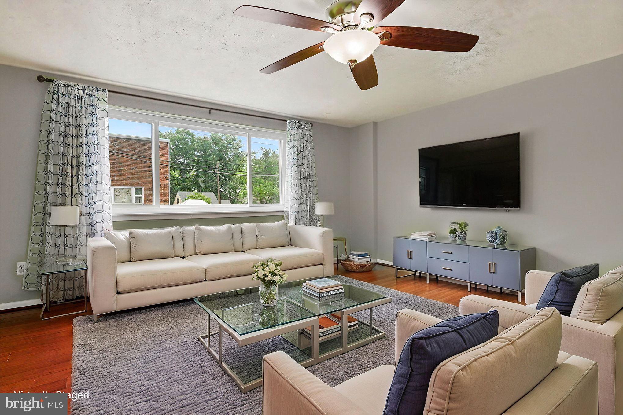 LANSDALE - Residential