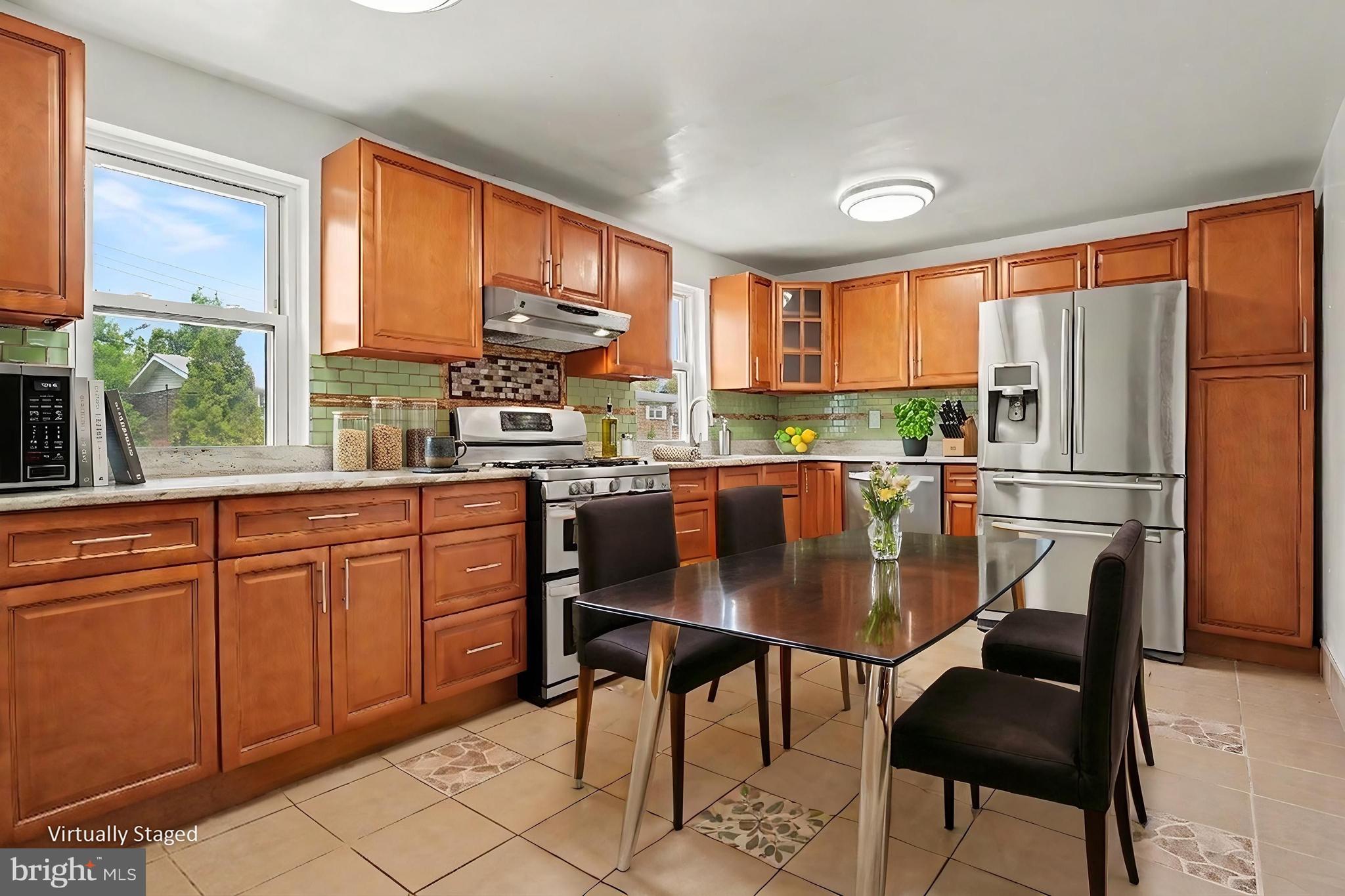 LANSDALE - Residential