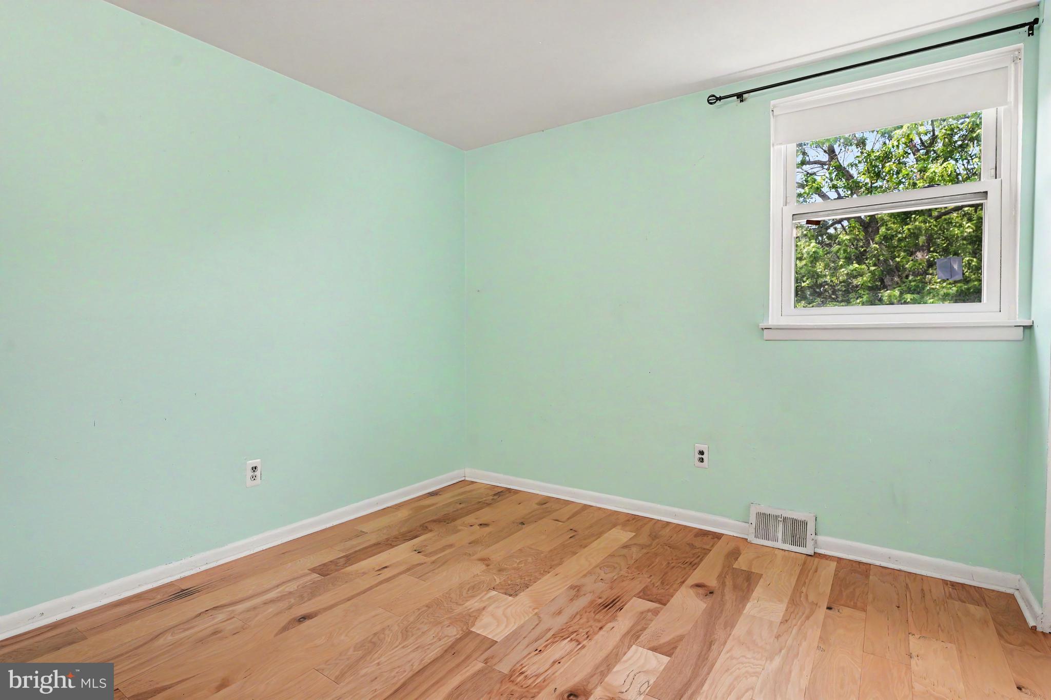 LANSDALE - Residential